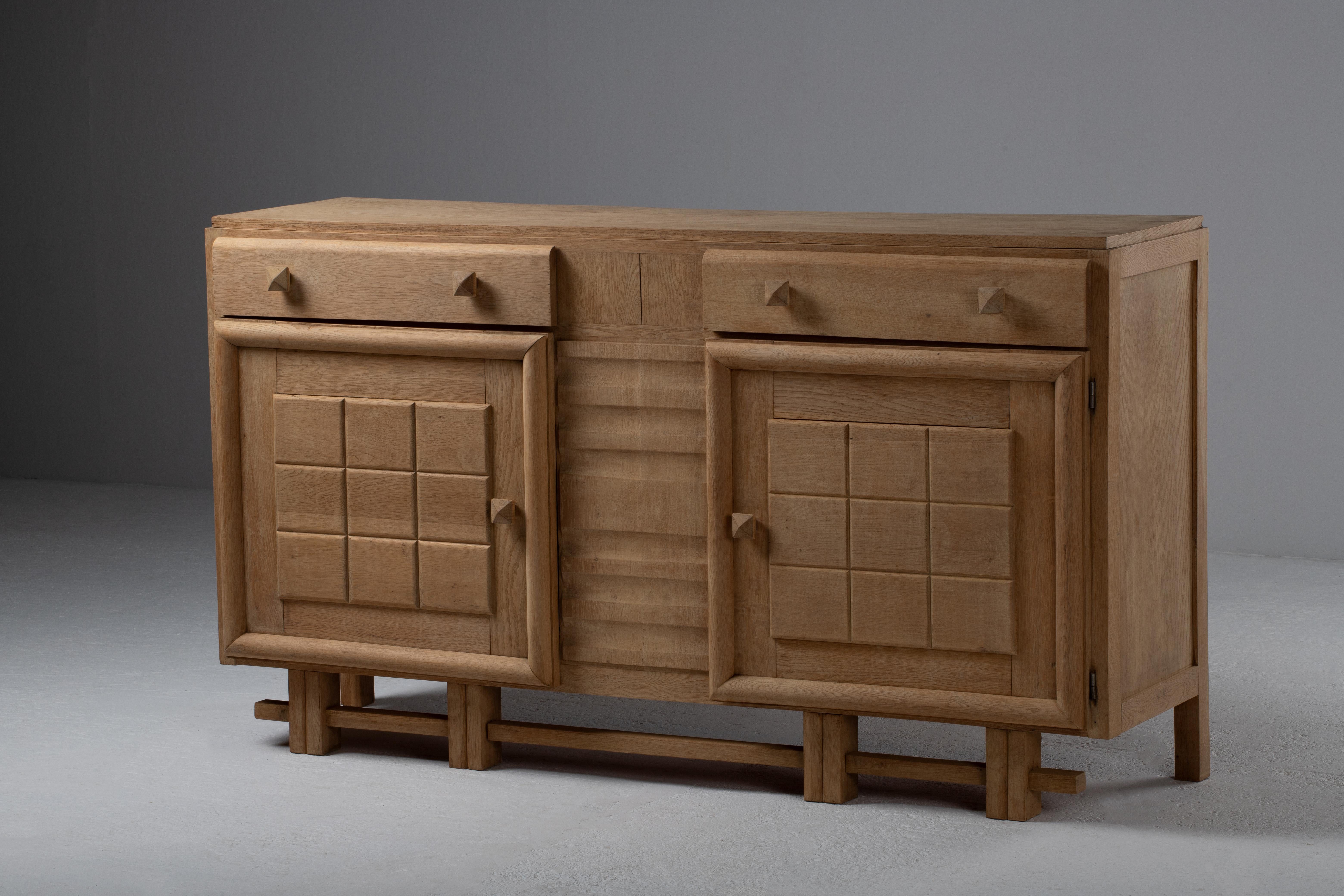 Quercia Buffet brutalista francese, anni '50 in vendita