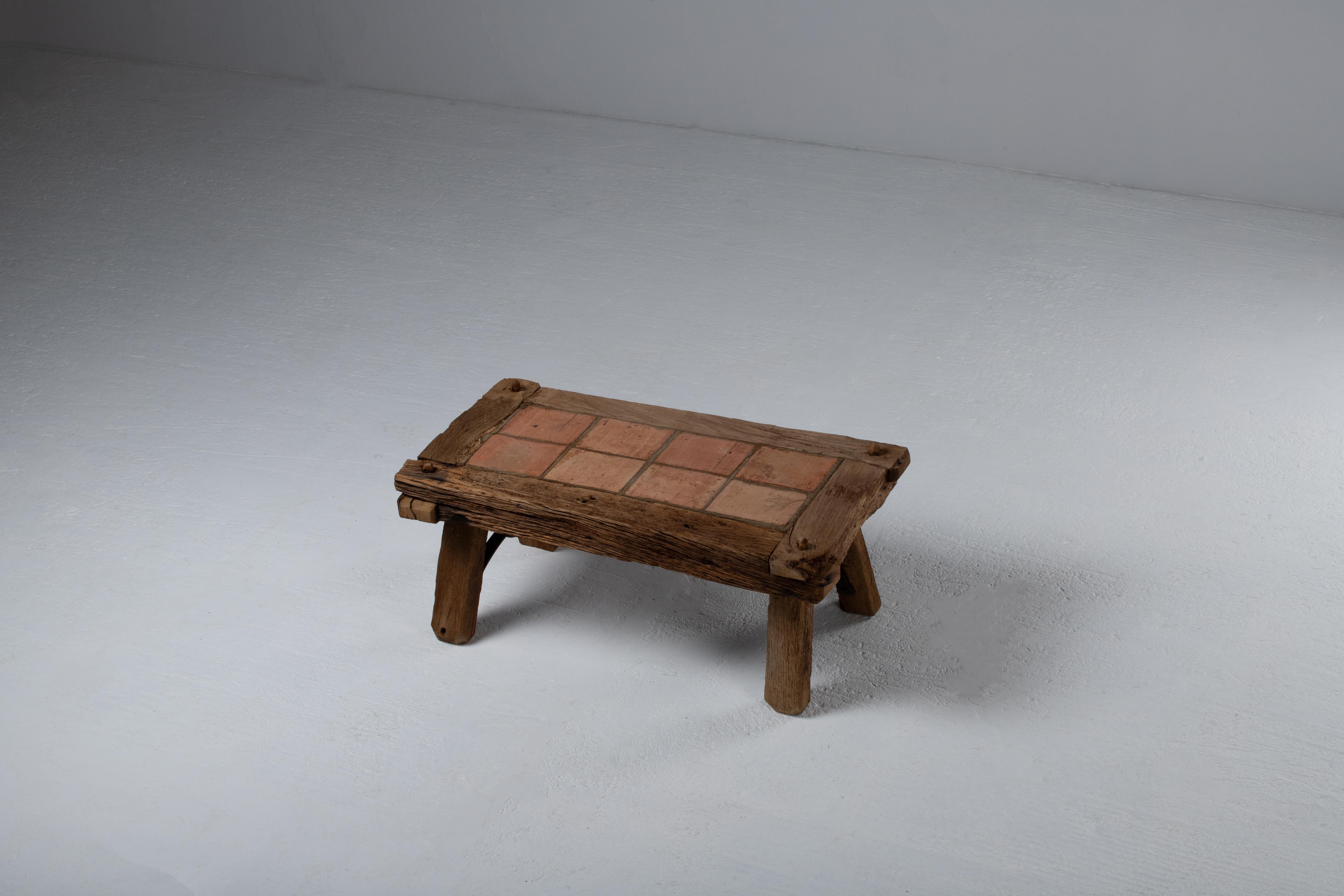 Table basse brutaliste française, années 1940, France en vente 3