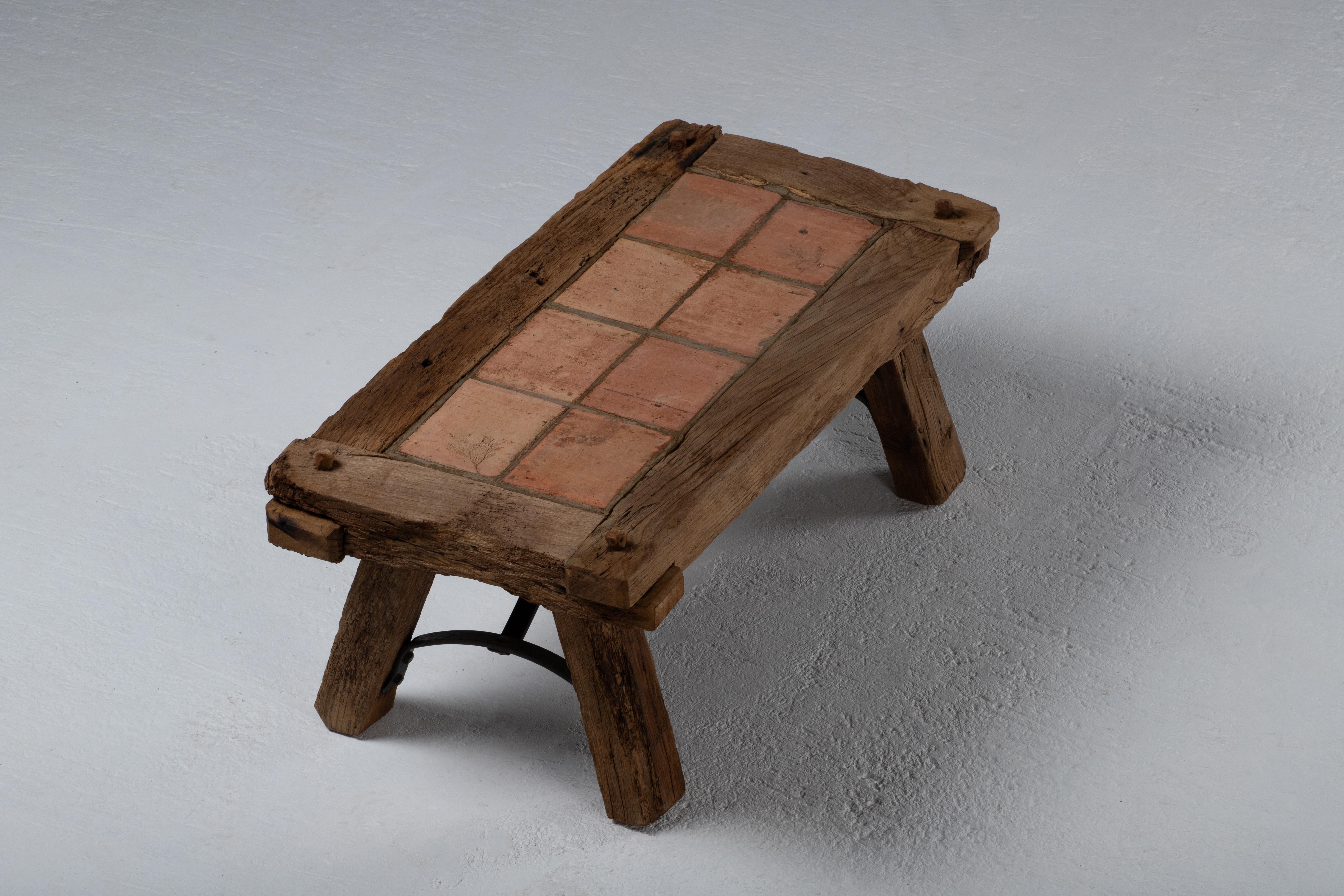 Mid-Century Modern Table basse brutaliste française, années 1940, France en vente