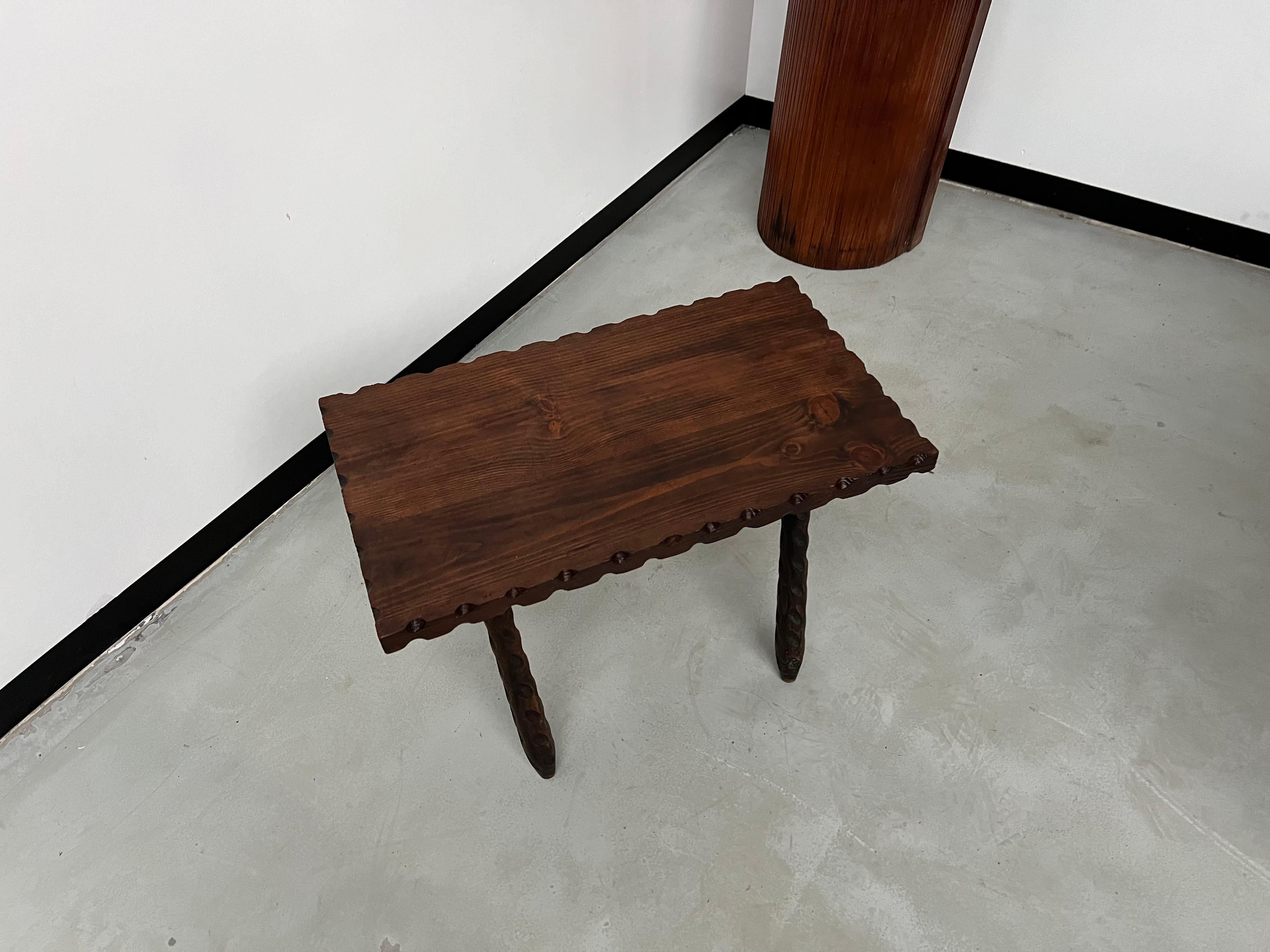 Brutalist  French brutalist coffee table, turned legs, circa 1960 For Sale