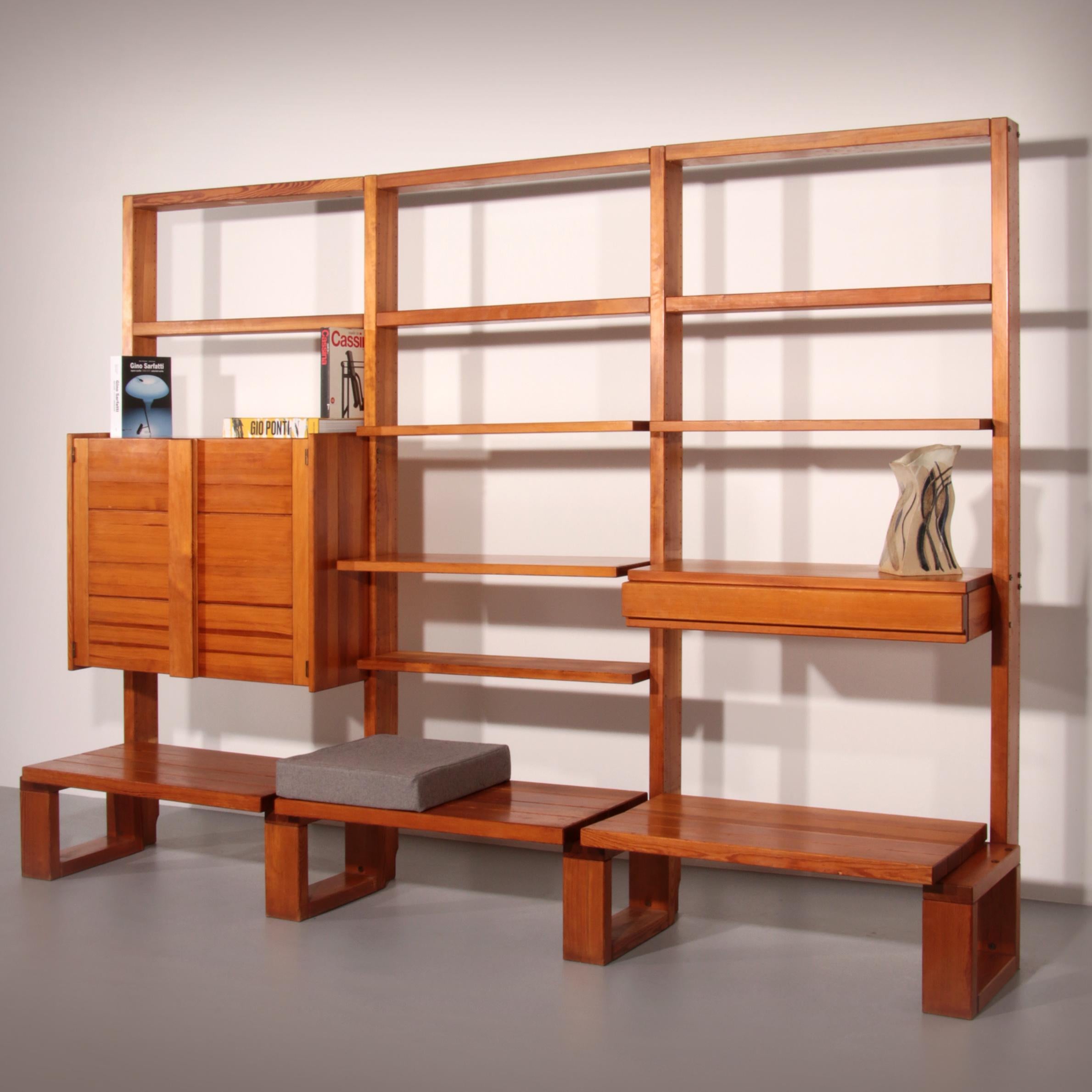 Système mural modulaire brutaliste français - Elegance industrielle, vers 1950 en vente 9