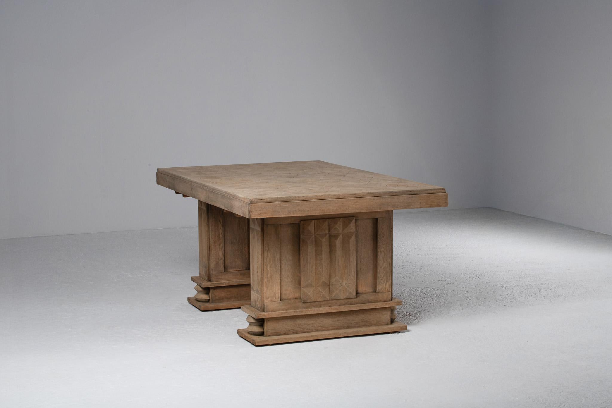 Table de salle à manger brutaliste française, années 1940 en vente 2