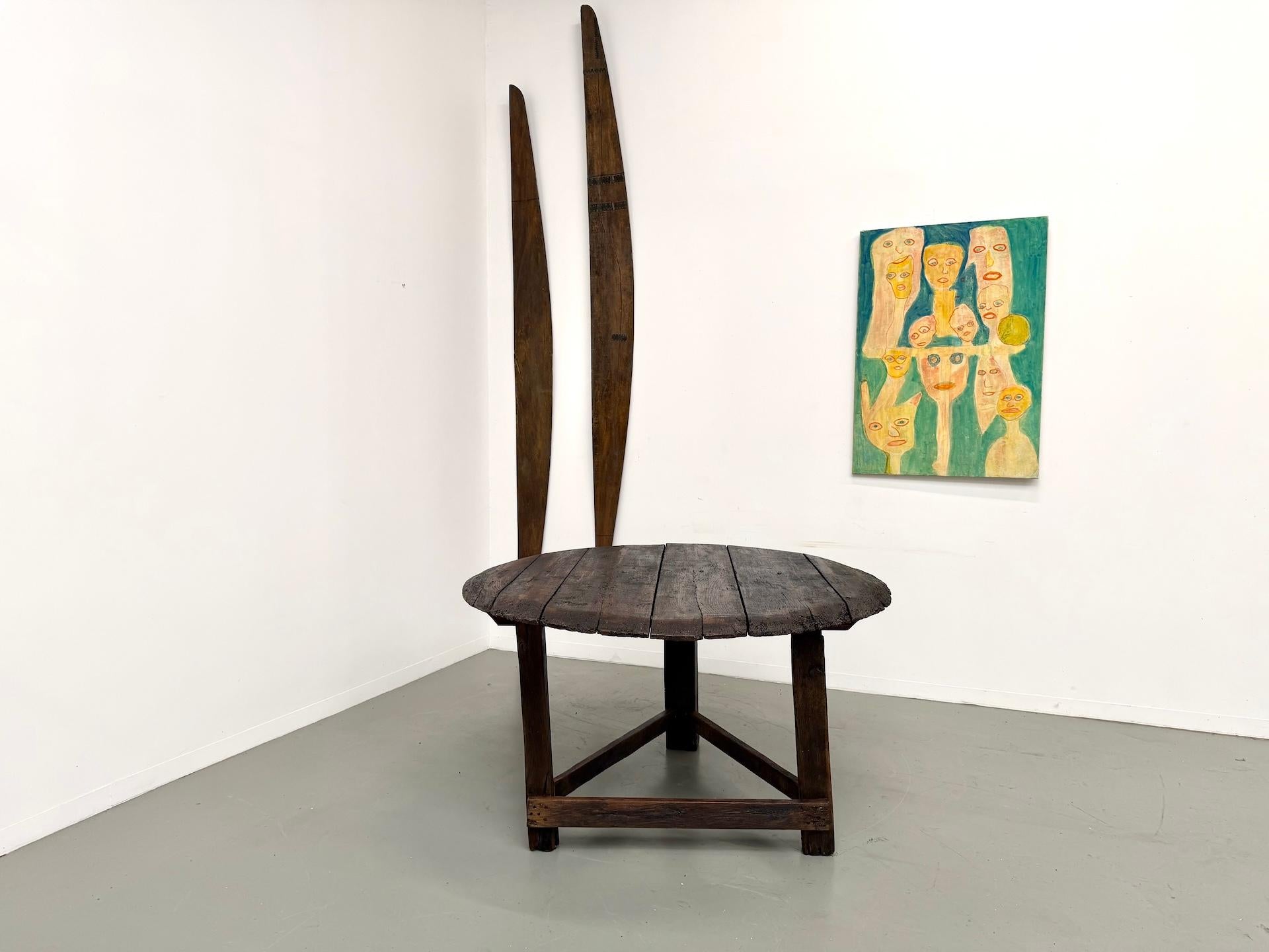 French brutalist popular-art round oak table, CIRCA 1880 For Sale 11