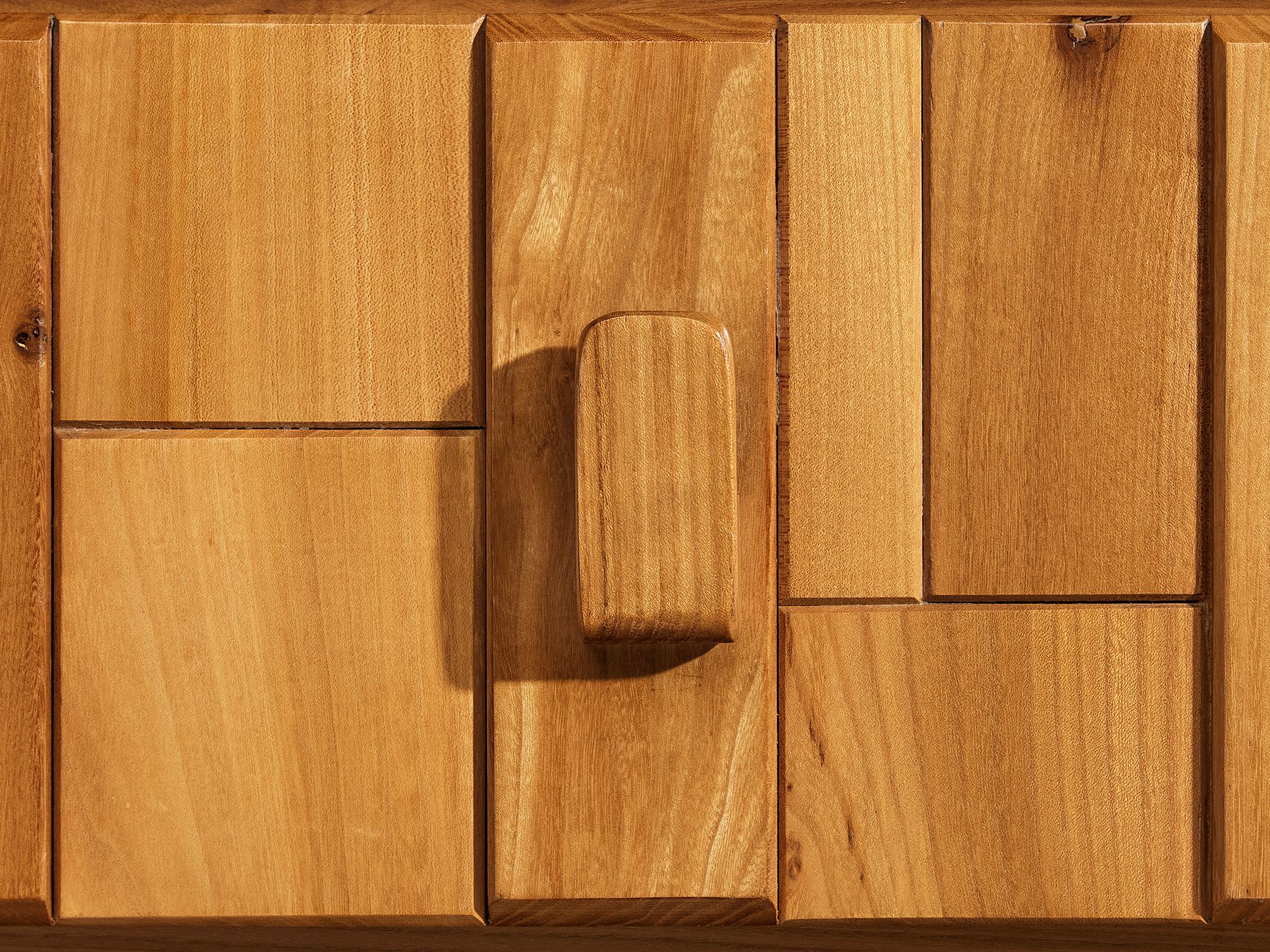French Brutalist Sideboard with Graphic Doors in Solid Elm For Sale 2