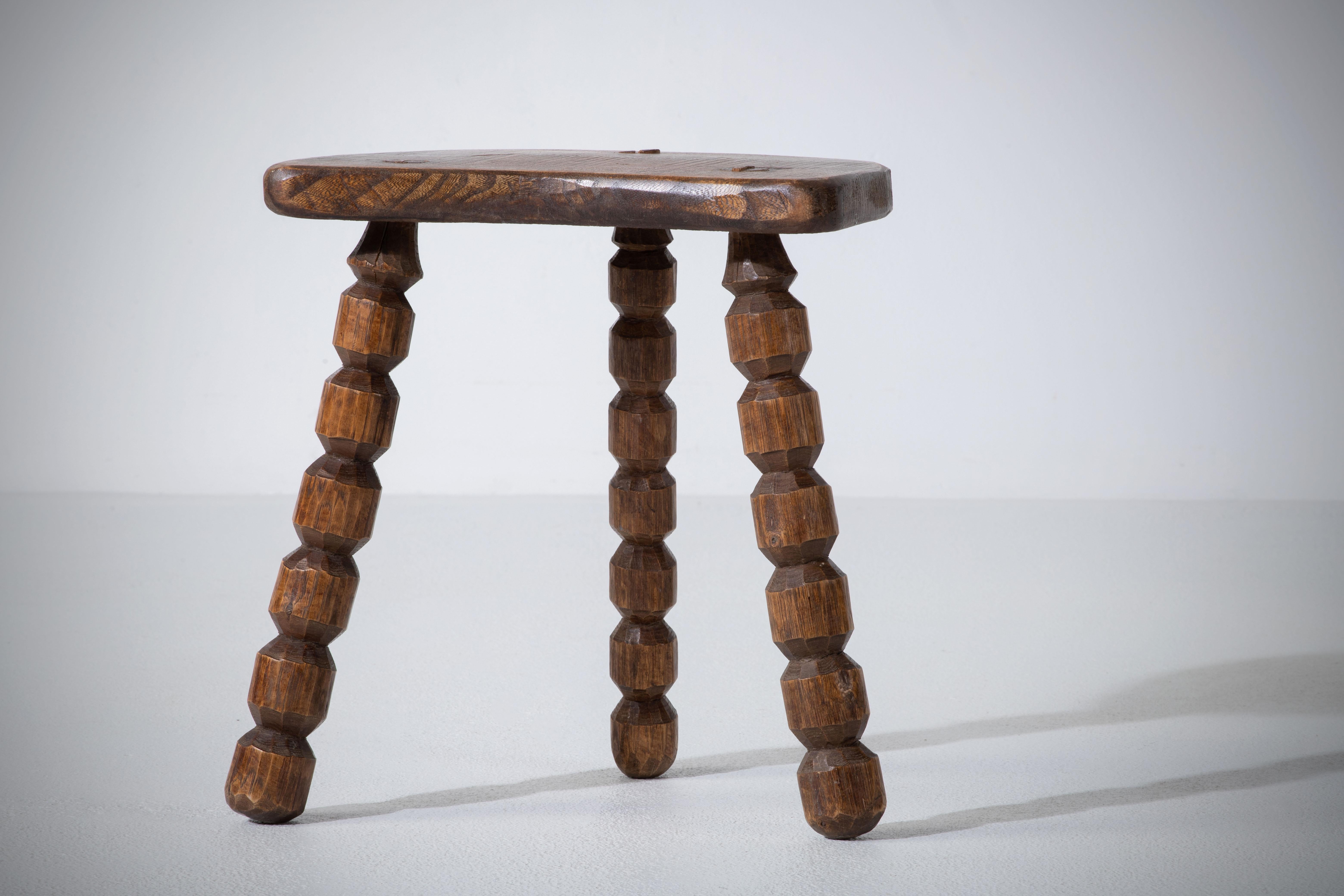 French Brutalist Tripod Stool, 1950s For Sale 1