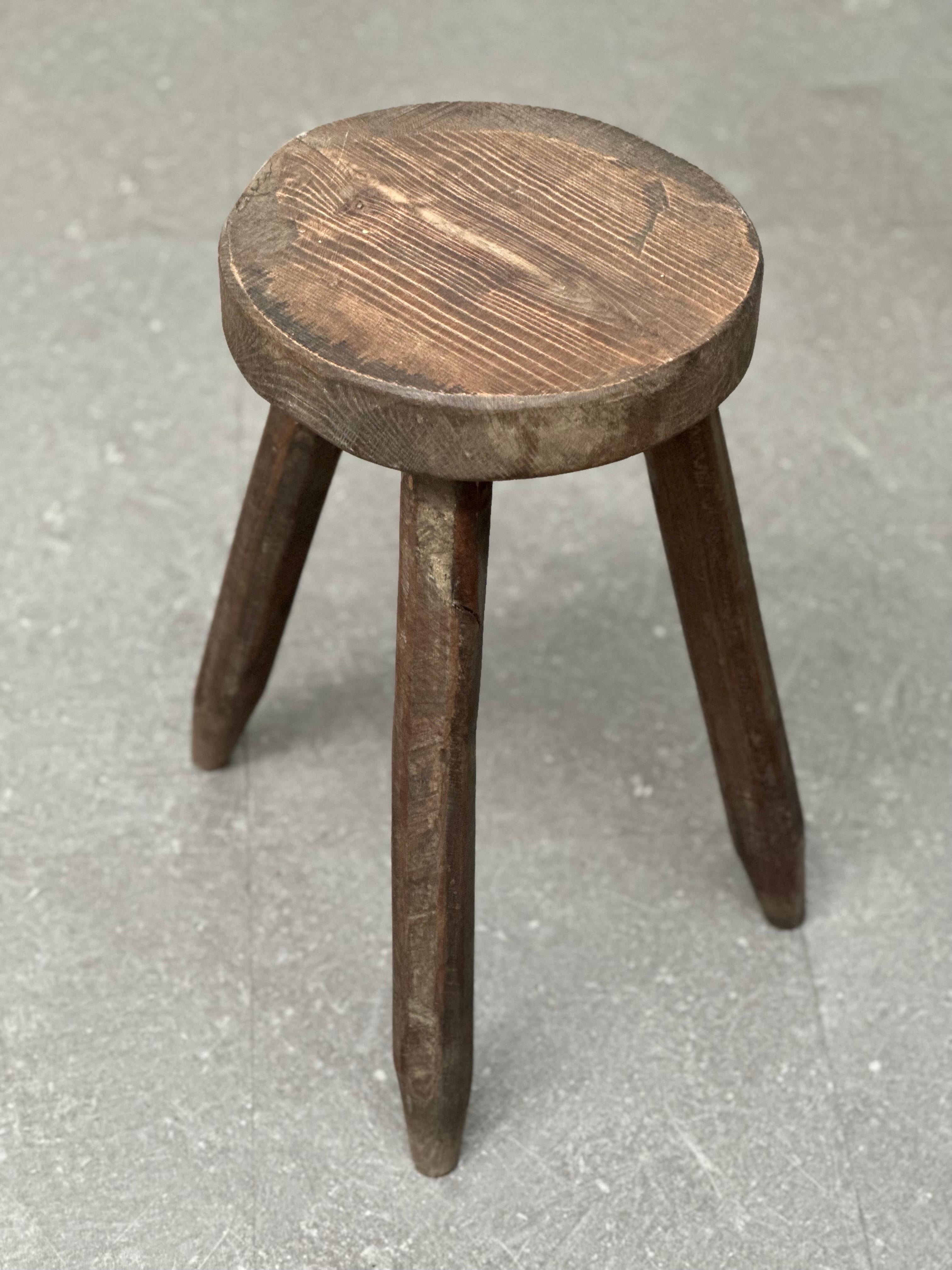Mid-20th Century French Brutalist Tripod Stool, 1960s - Embrace the Charm of Primitive Elegance For Sale