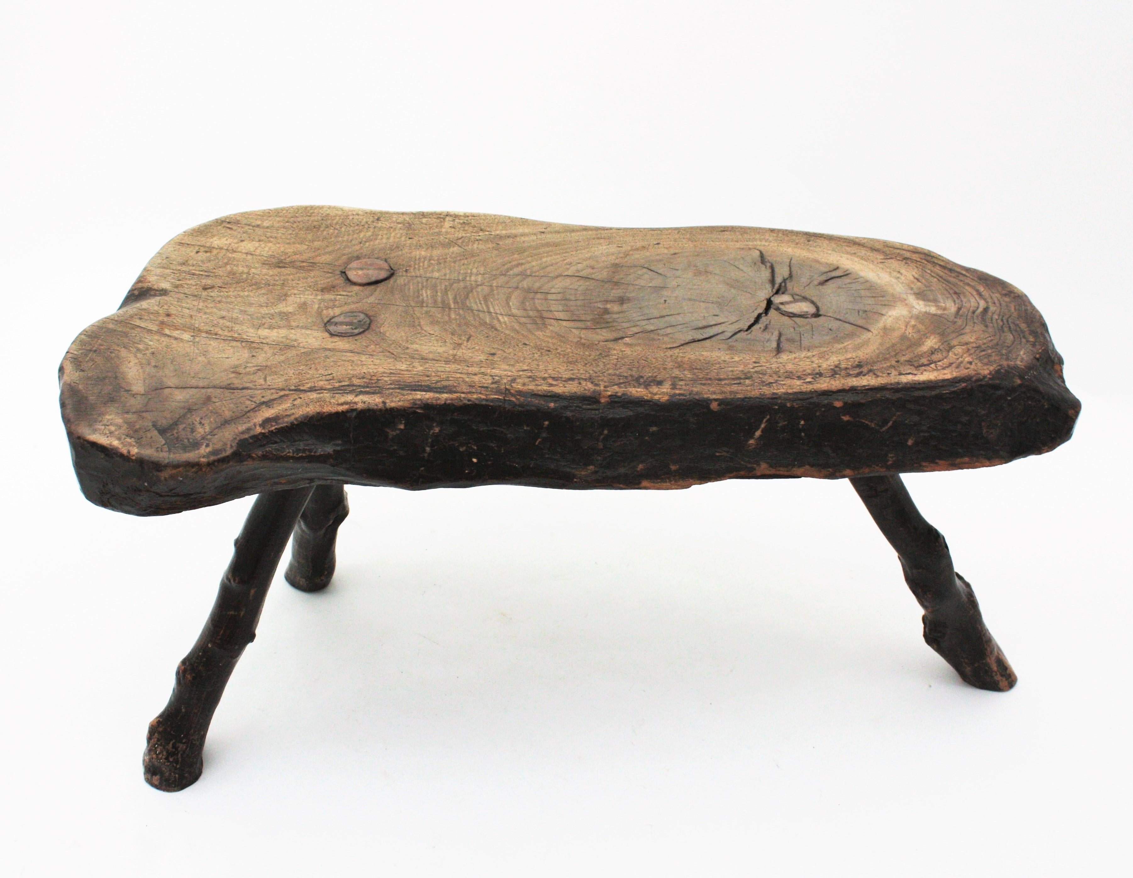 French Brutalist Wabi Sabi Rustic Tripod Side Table, 1950s For Sale 7