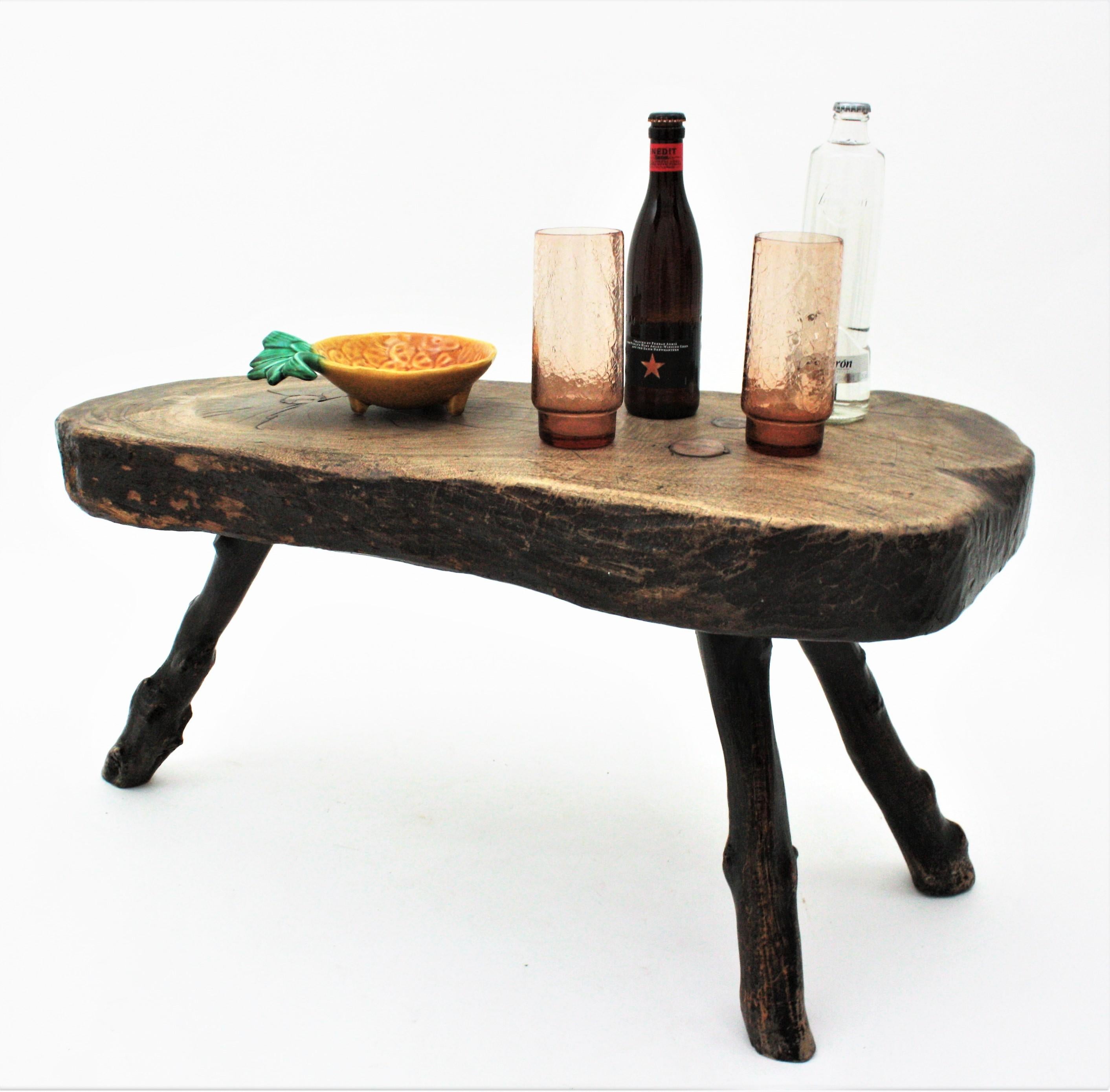French Brutalist Wabi Sabi Rustic Tripod Side Table, 1950s For Sale 12