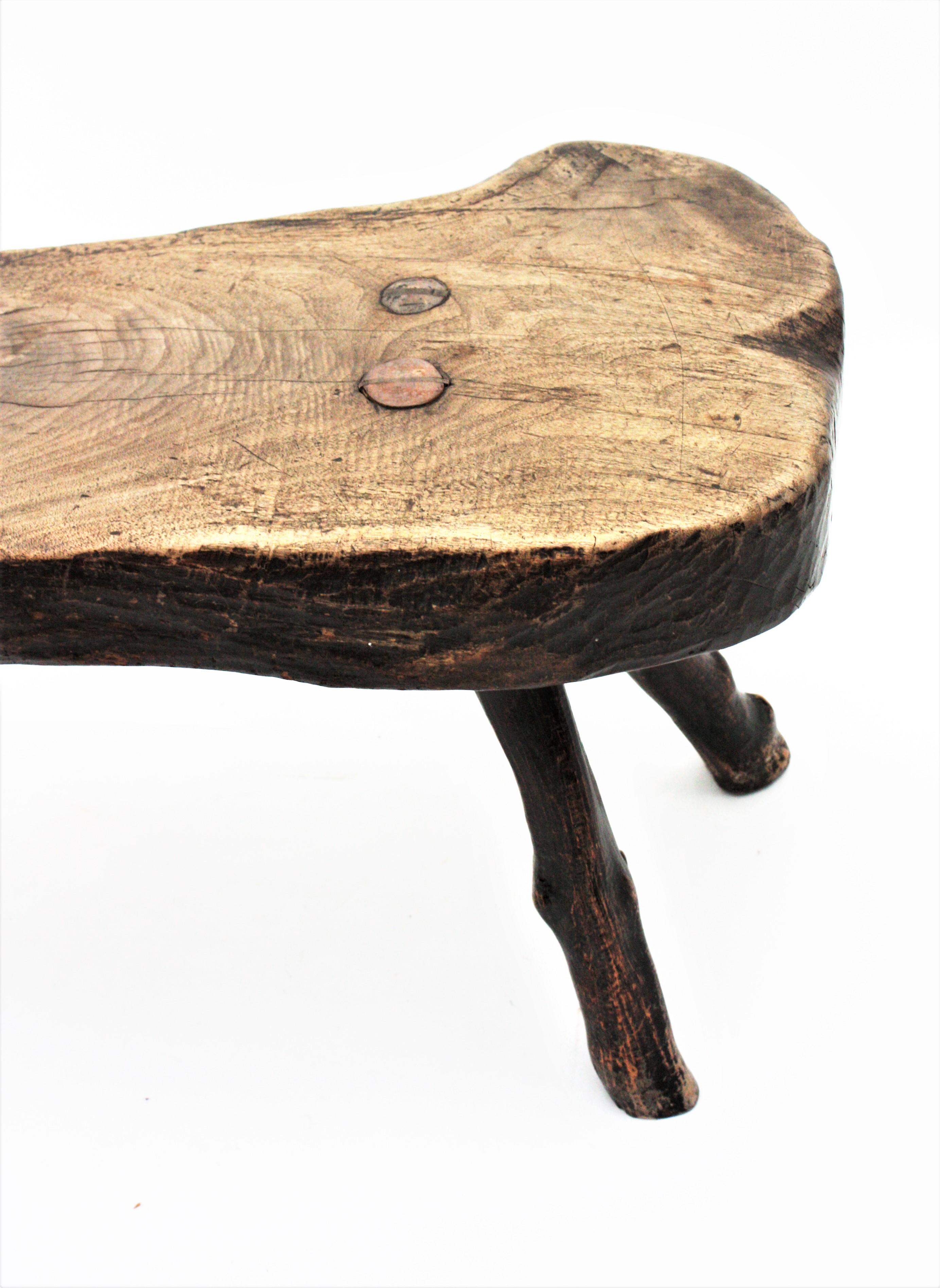 French Brutalist Wabi Sabi Rustic Tripod Side Table, 1950s For Sale 3