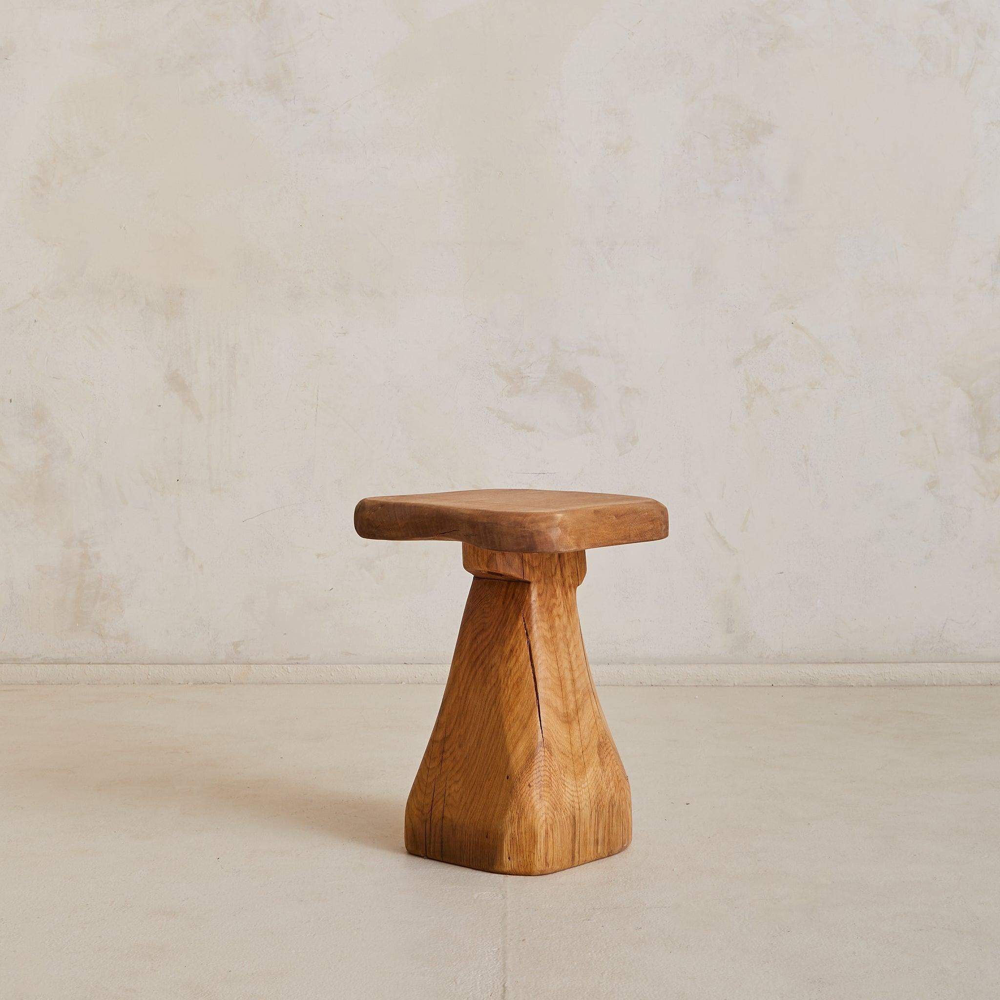 French Brutalist Wood Stool No. 02 by Richard Lecompte, 1970s en venta 1