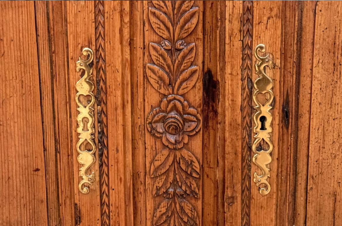 Buffet francés a Deux Corps, Siglo XVIII, Normandía Francés en venta