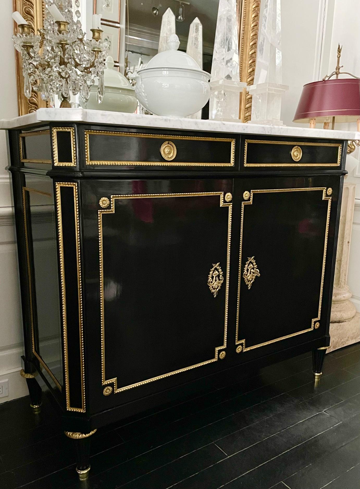 French Buffet Cabinet, Louis XVI Style Ebonized with Marble Top In Good Condition For Sale In Montreal, Quebec