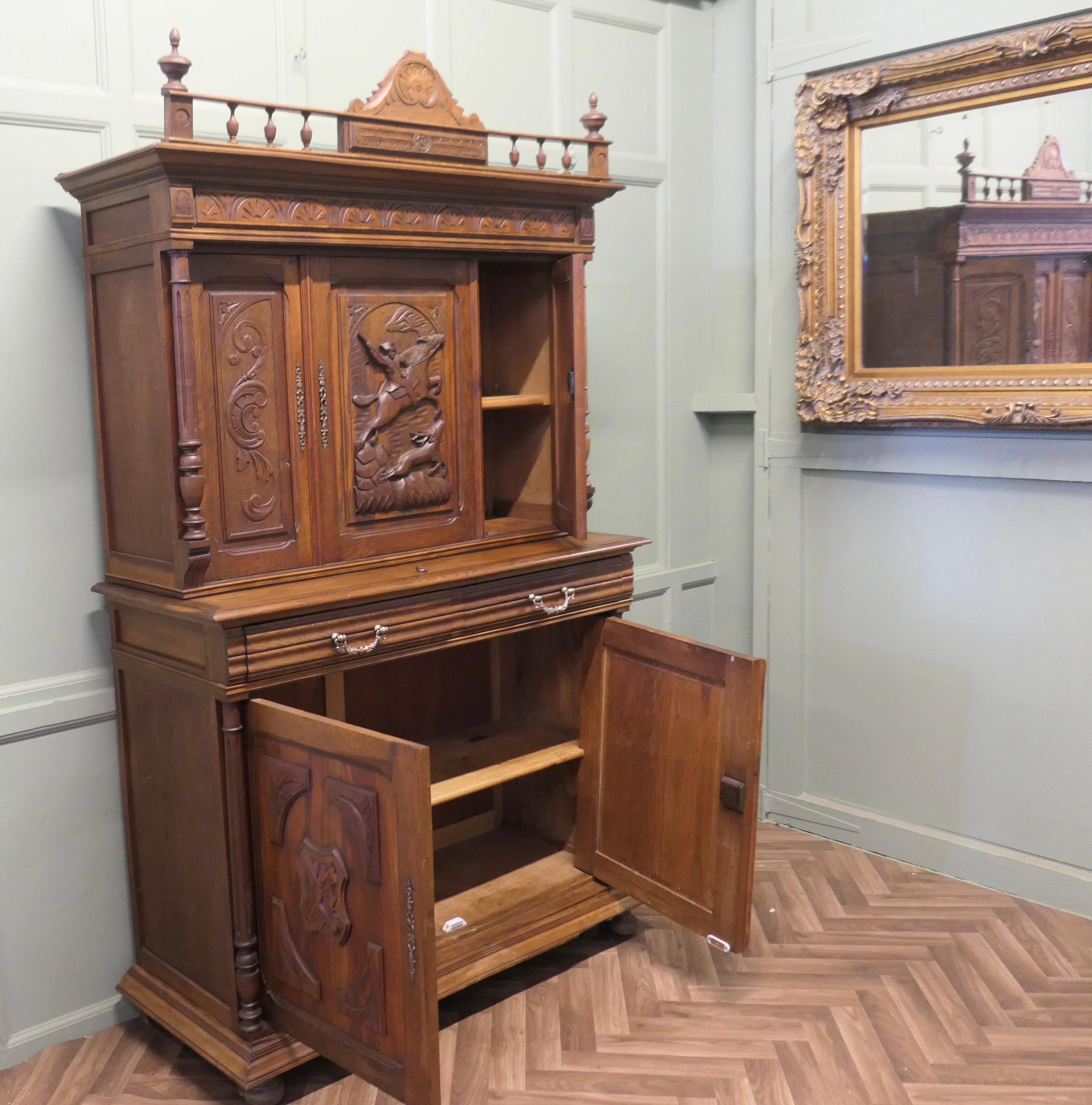 French Buffet de Corp, Carved Oak Game Cupboard im Angebot 1
