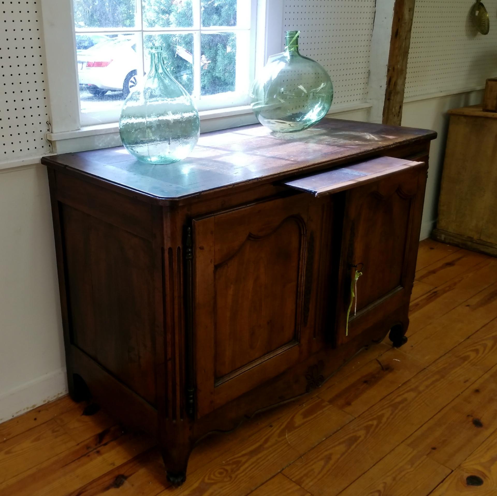 Mid-19th Century French Buffet with Fluted Center Column