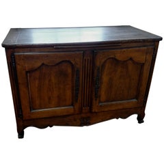 French Buffet with Fluted Center Column