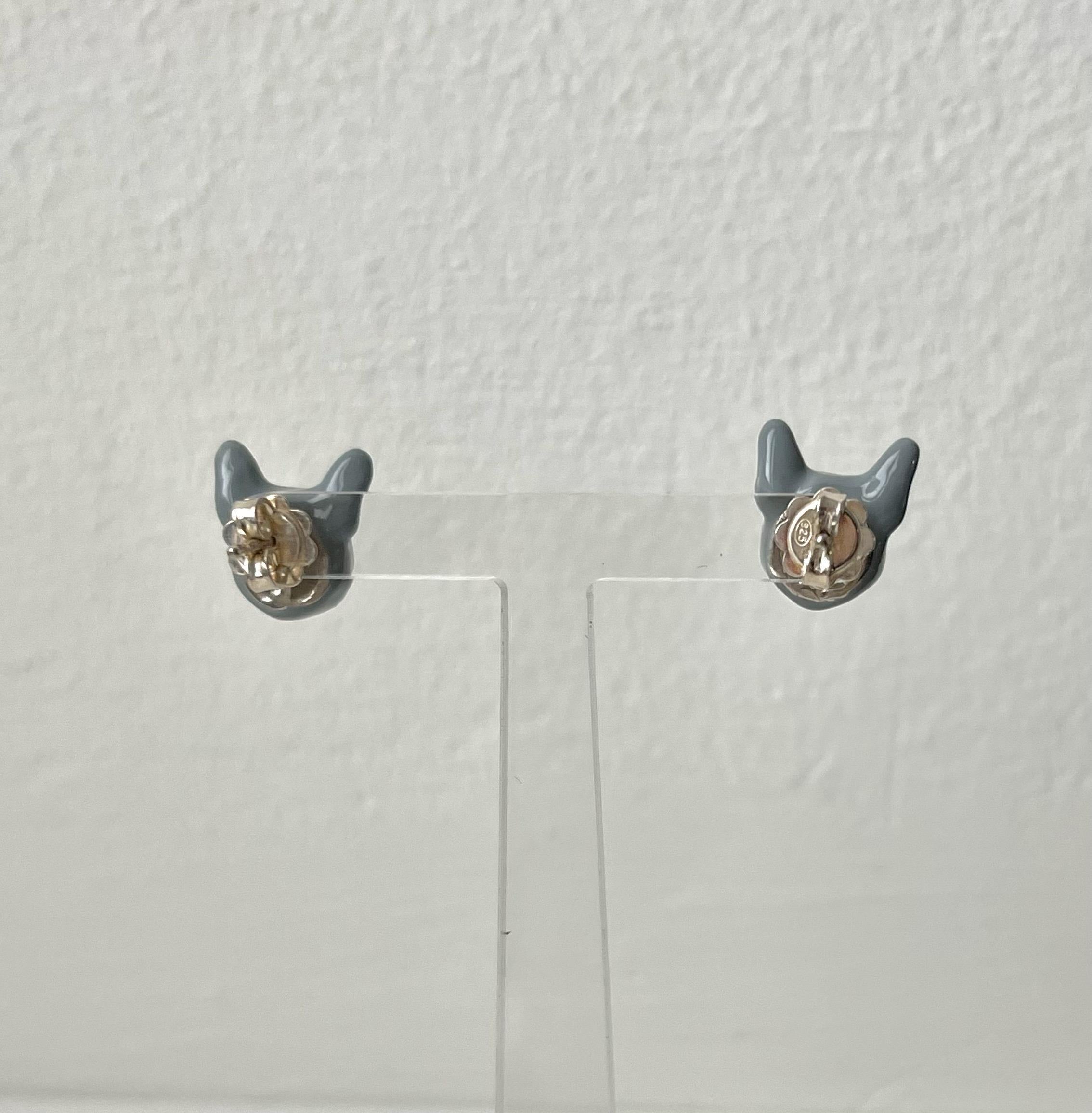 French Bulldog Enamel Grey Blue Eyes Sterling Silver 925 Dog Stud Earrings  In New Condition For Sale In Milano, IT