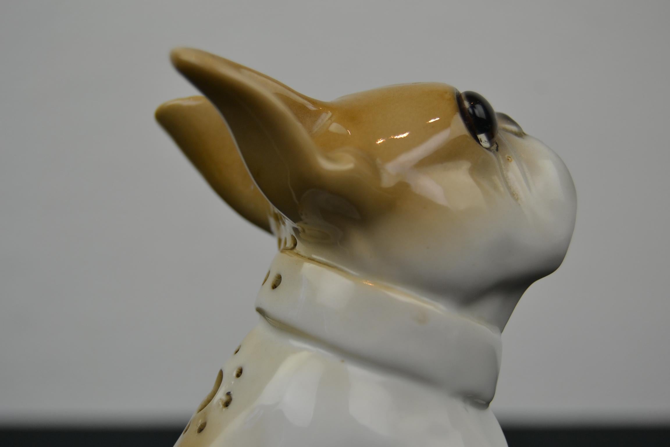 Französische Parfümlampe mit Bulldogge im Zustand „Gut“ im Angebot in Antwerp, BE