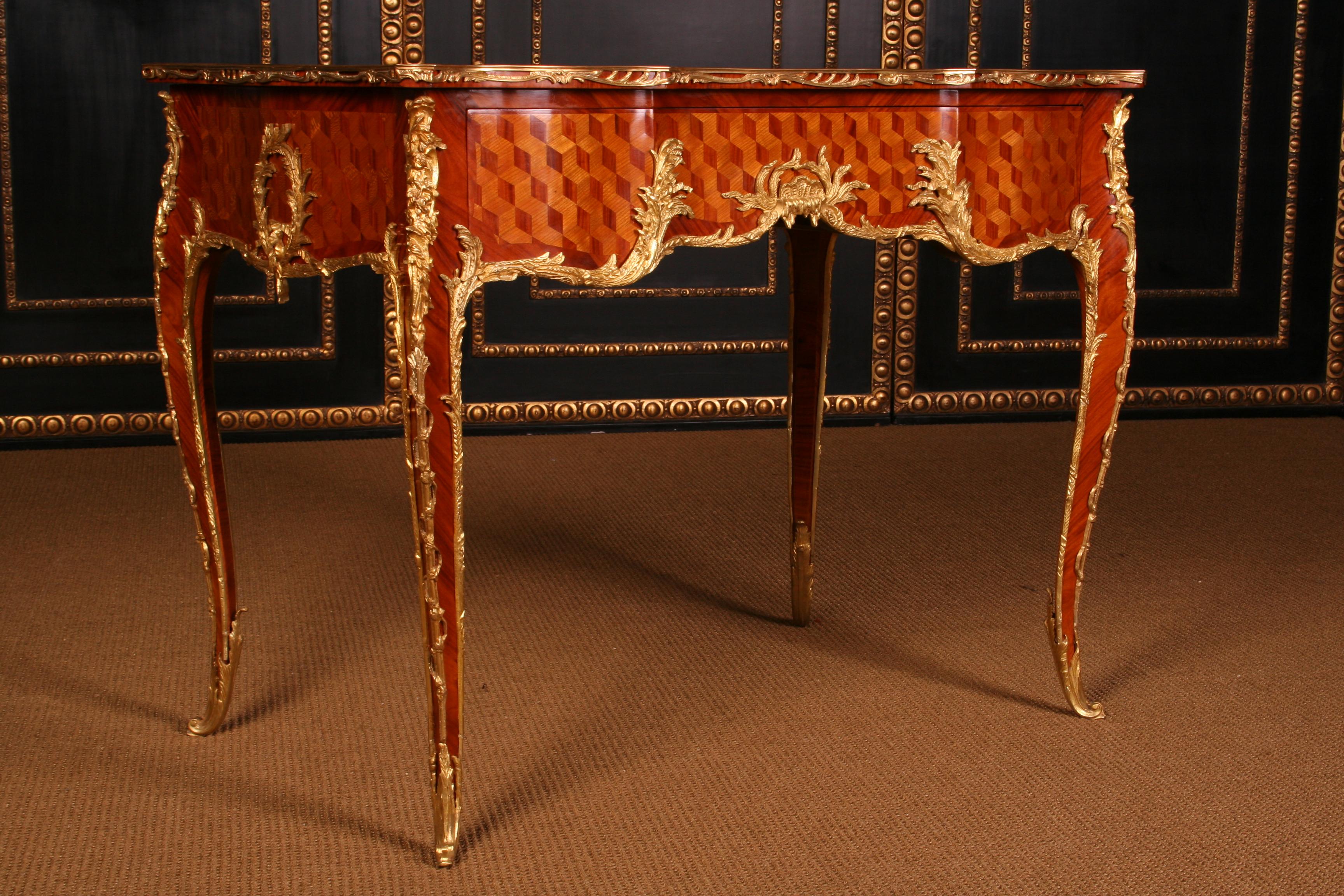 French Bureau Plat in Louis XV Style After Francois Linke In Good Condition For Sale In Berlin, DE