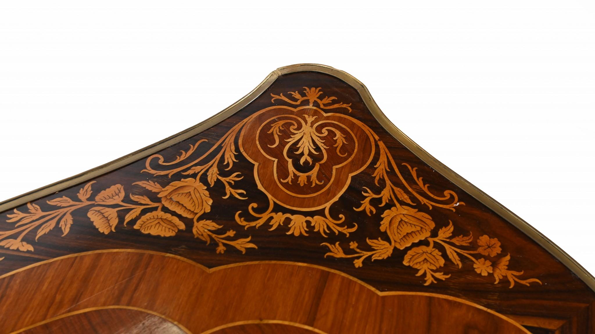 Scrivania francese Plat Luigi XVI Intarsio di tarsia in vendita 3