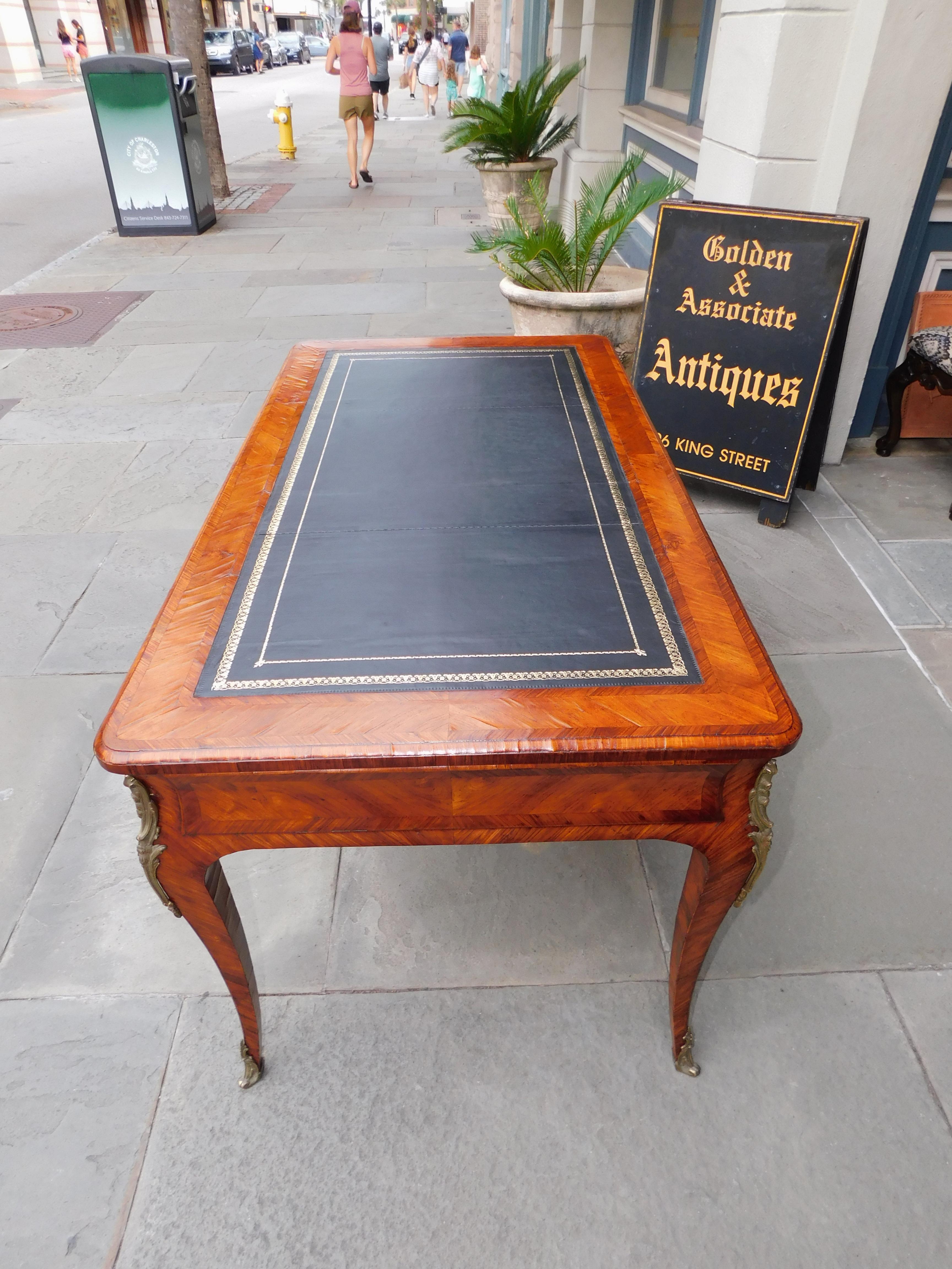 French Bureau Plat Marquetry Leather Top Desk with Orig. Ormolu Mounts, C. 1770 In Excellent Condition For Sale In Hollywood, SC