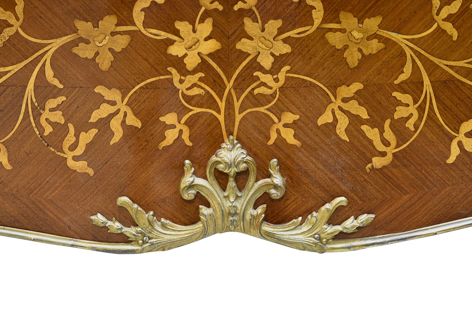French Bureau Plat with Parquetry, Marquetry and Ormolu, circa 1910 10