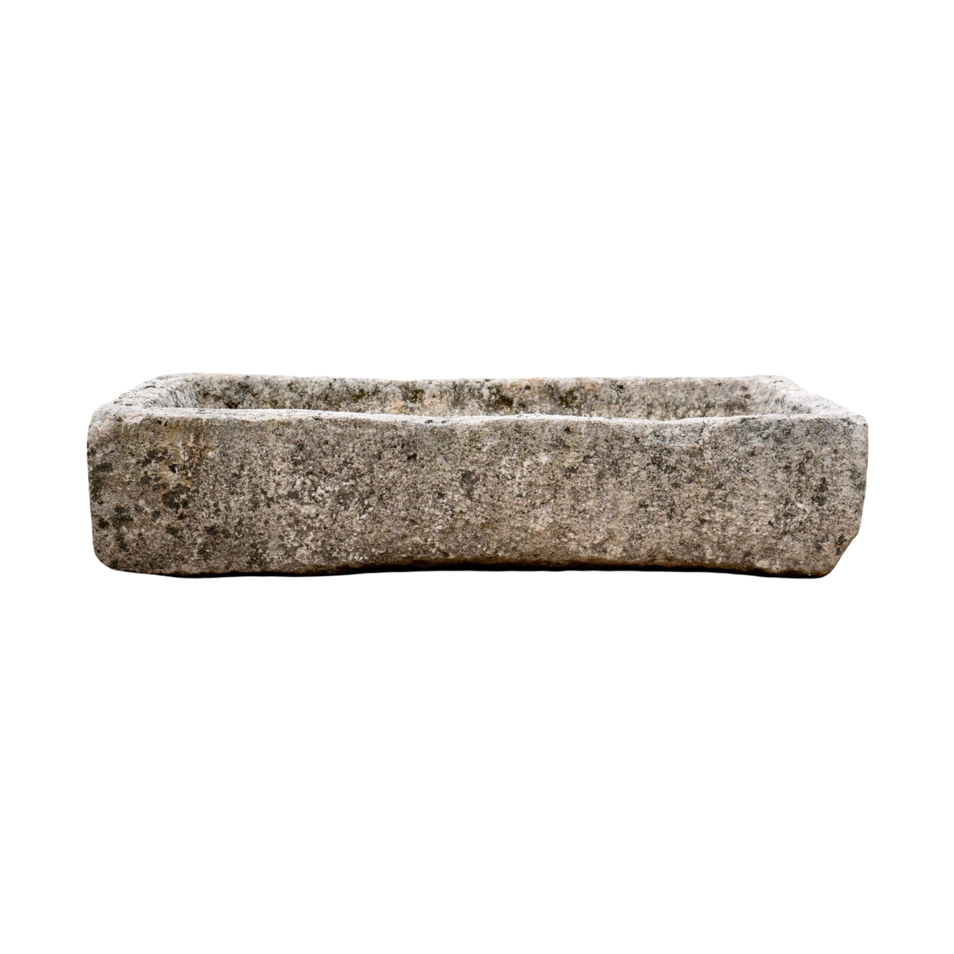 This authentic French Burgundy Trough, crafted during the 18th century, is constructed from high quality burgundy limestone and is the perfect addition to any architectural display. Expertly designed to last for decades, its classic and timeless
