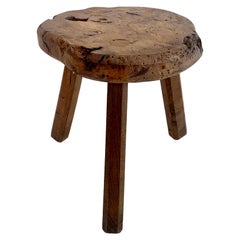 Tabouret tripode en ronce française