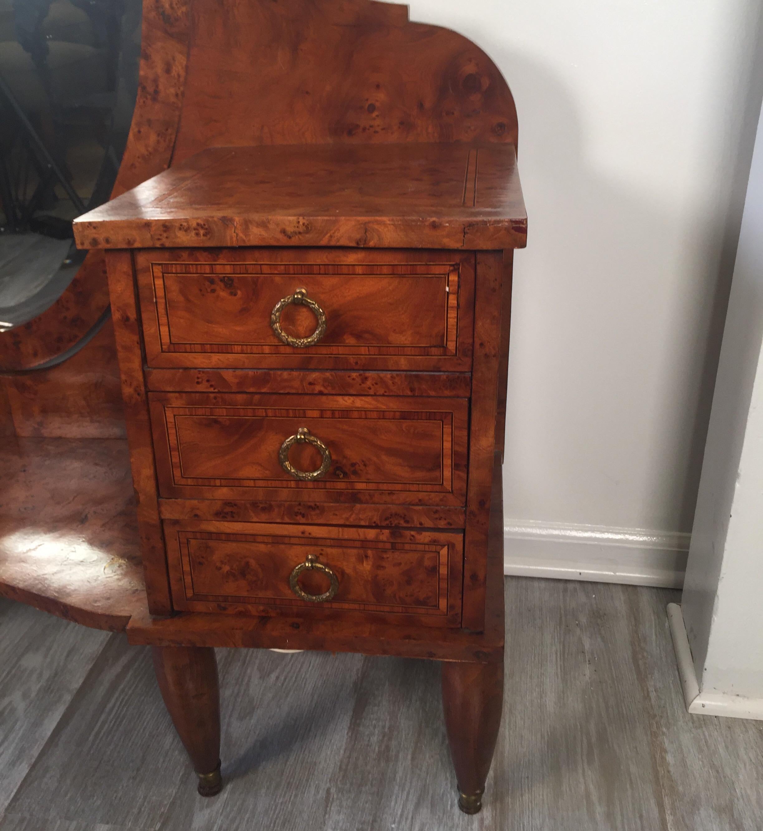 French Burled Walnut Vanity with Mirror In Good Condition In Lambertville, NJ