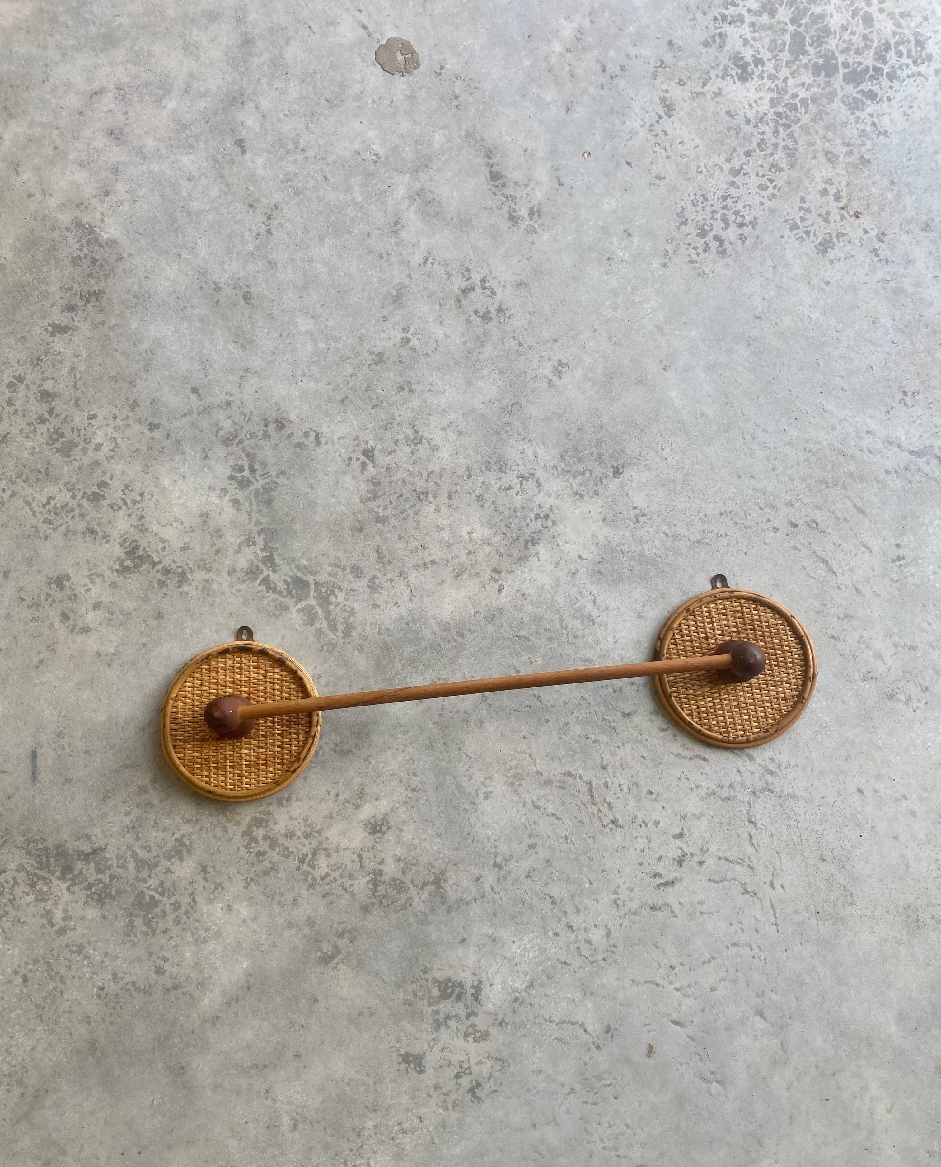 Toallero francés de bambú quemado Hong Kong en venta
