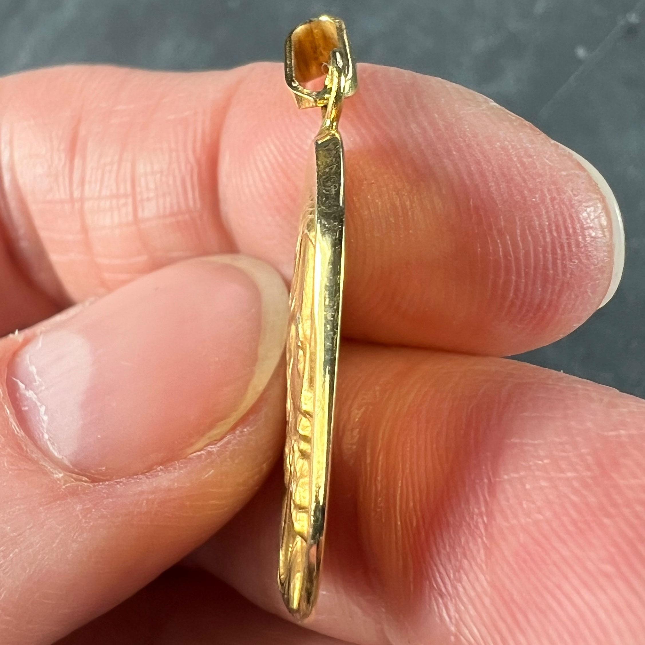 French Butsch 18K Yellow Gold Jesus Christ Medal Charm Pendant For Sale 4