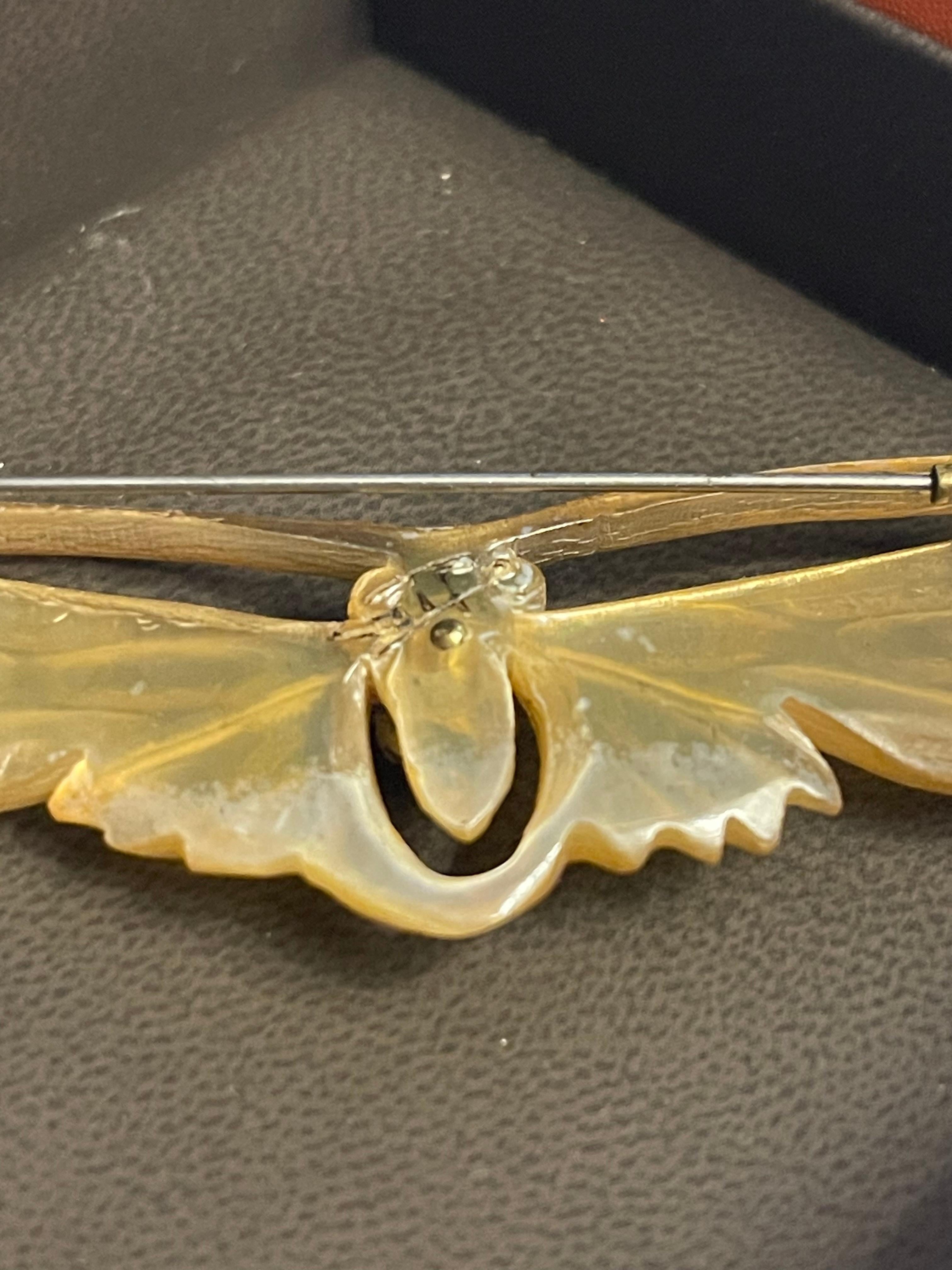 Corno Spilla francese Butterfly large firmata GIP For Georges Pierre in corno e vetro 1900 in vendita