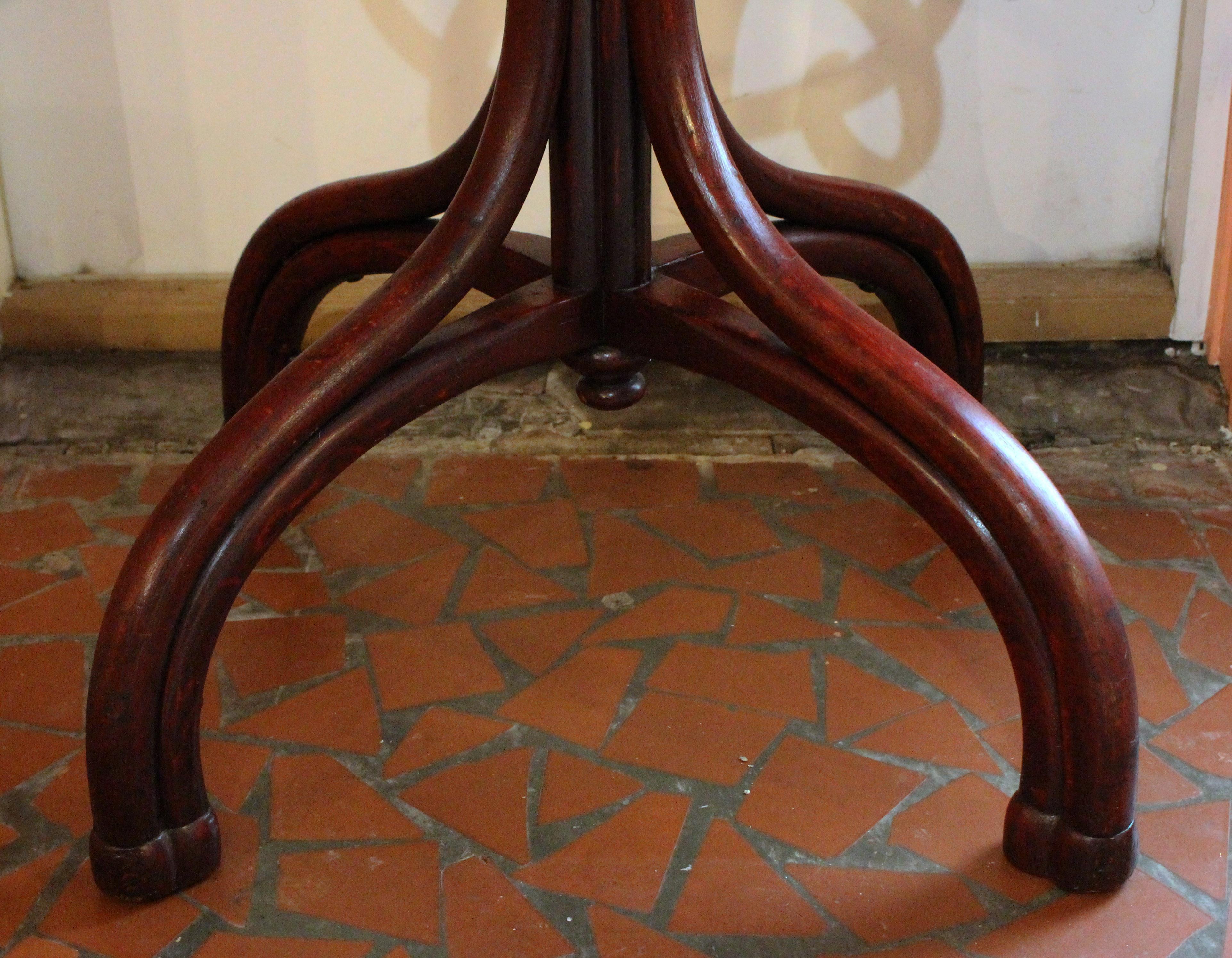 20th Century French c. 1900 Art Nouveau Bentwood Hall Tree For Sale