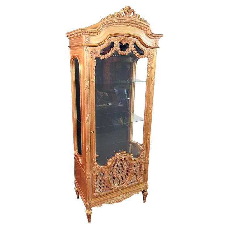 French Vitrine / cupboard in antique Louis XVI Style beech hand carved For Sale