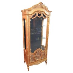 French Vitrine / cupboard in antique Louis XVI Style beech hand carved