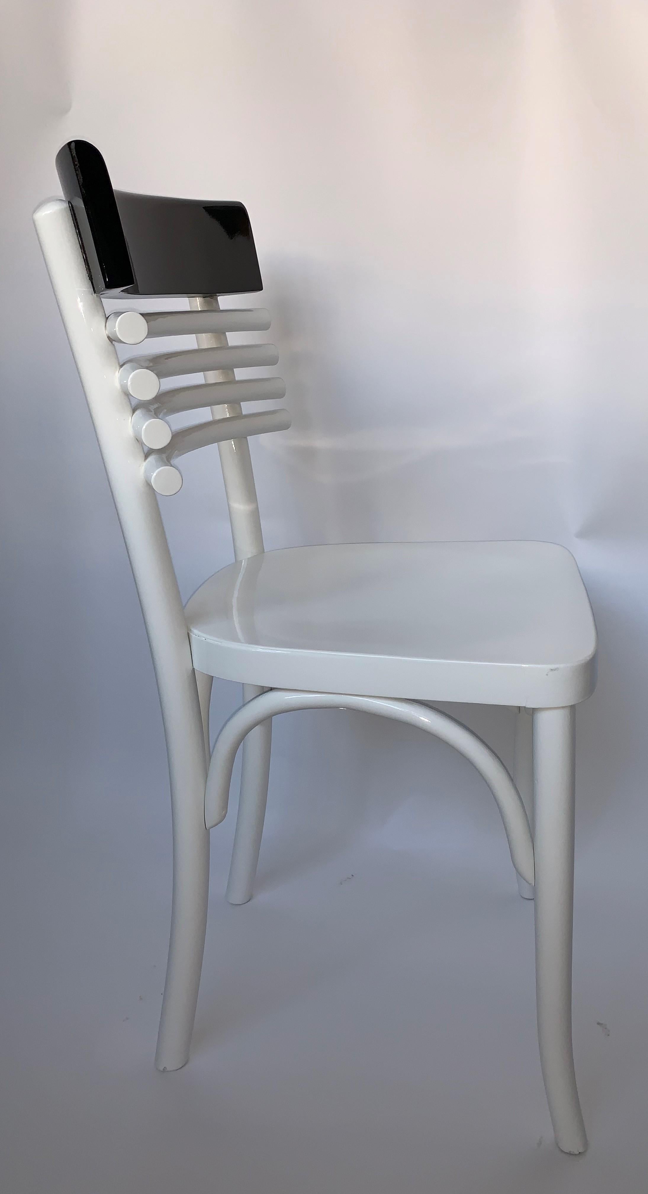 French Cafe Chairs In Good Condition For Sale In New York, NY
