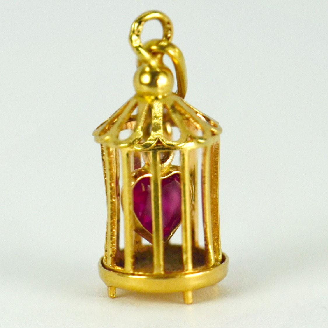 French Caged Ruby Heart 18 Karat Yellow Gold Charm Pendant In Good Condition In London, GB