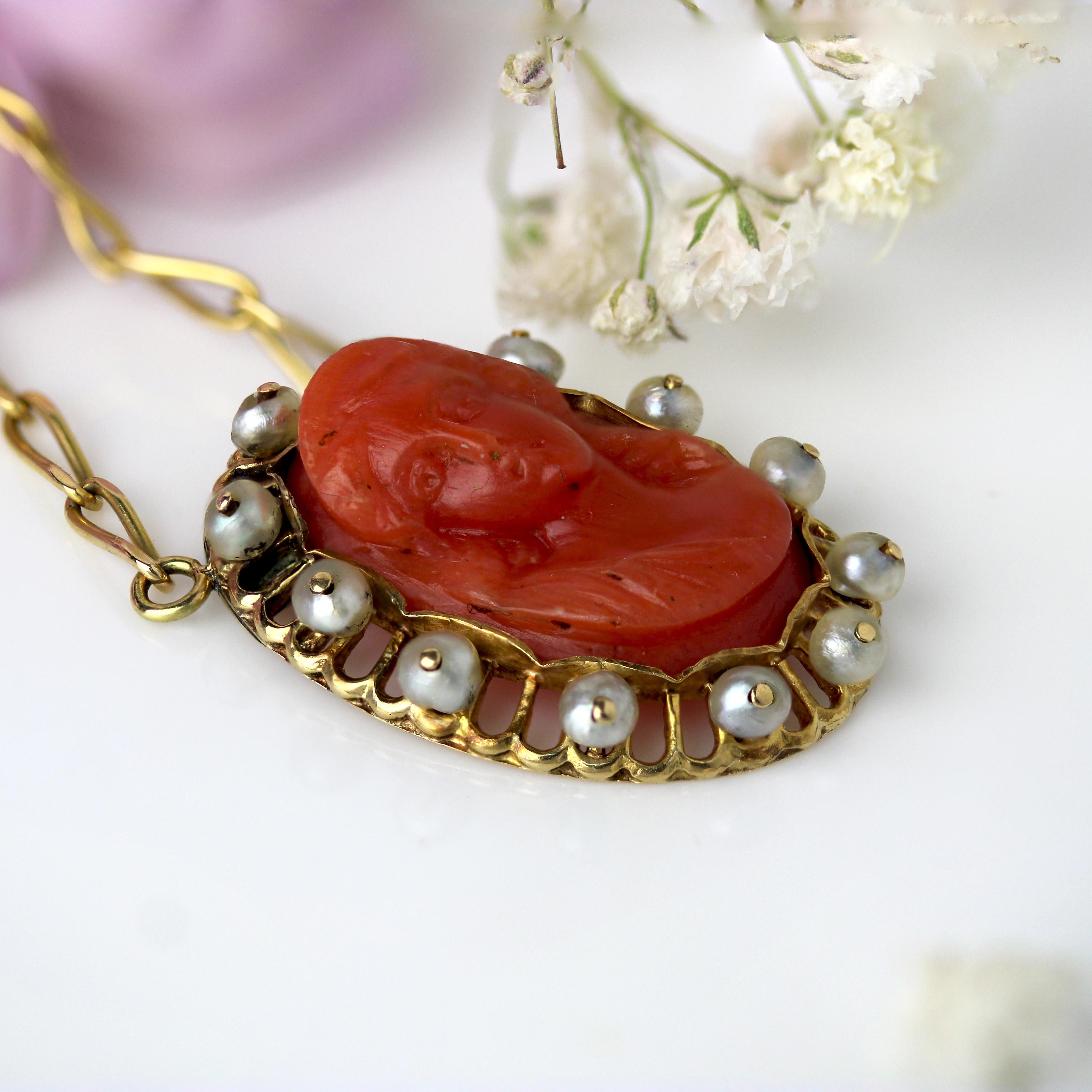 French Cameo Coral Fine Pearls 18 Karat Yellow Gold Pendant Necklace For Sale 6