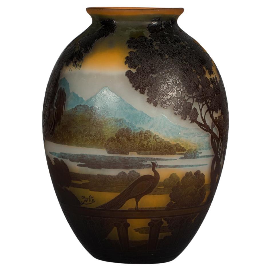 French Cameo Glass Lac-de-como Vase, Galle, circa 1910