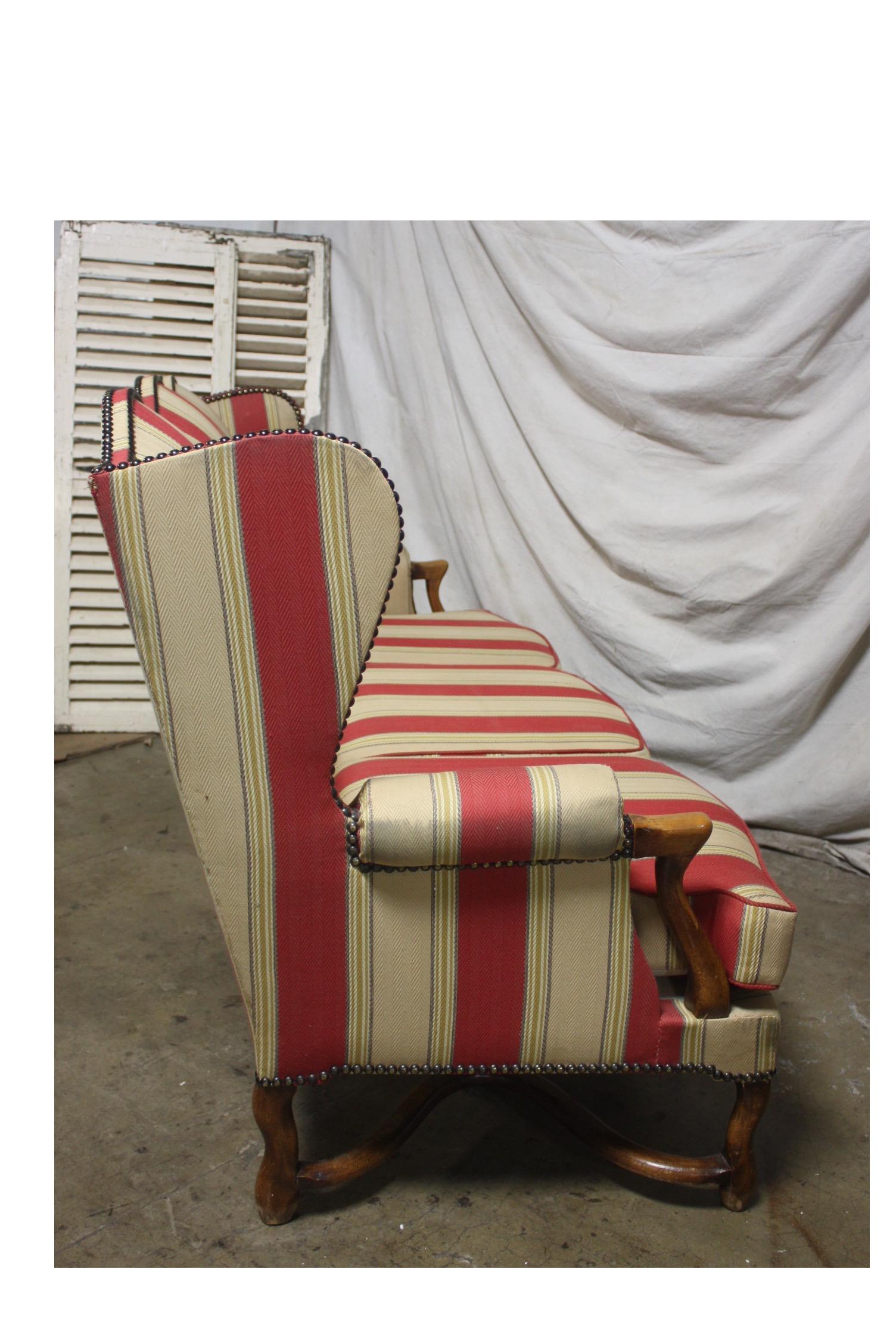 French Canape, Louis XIV Style In Good Condition For Sale In Stockbridge, GA