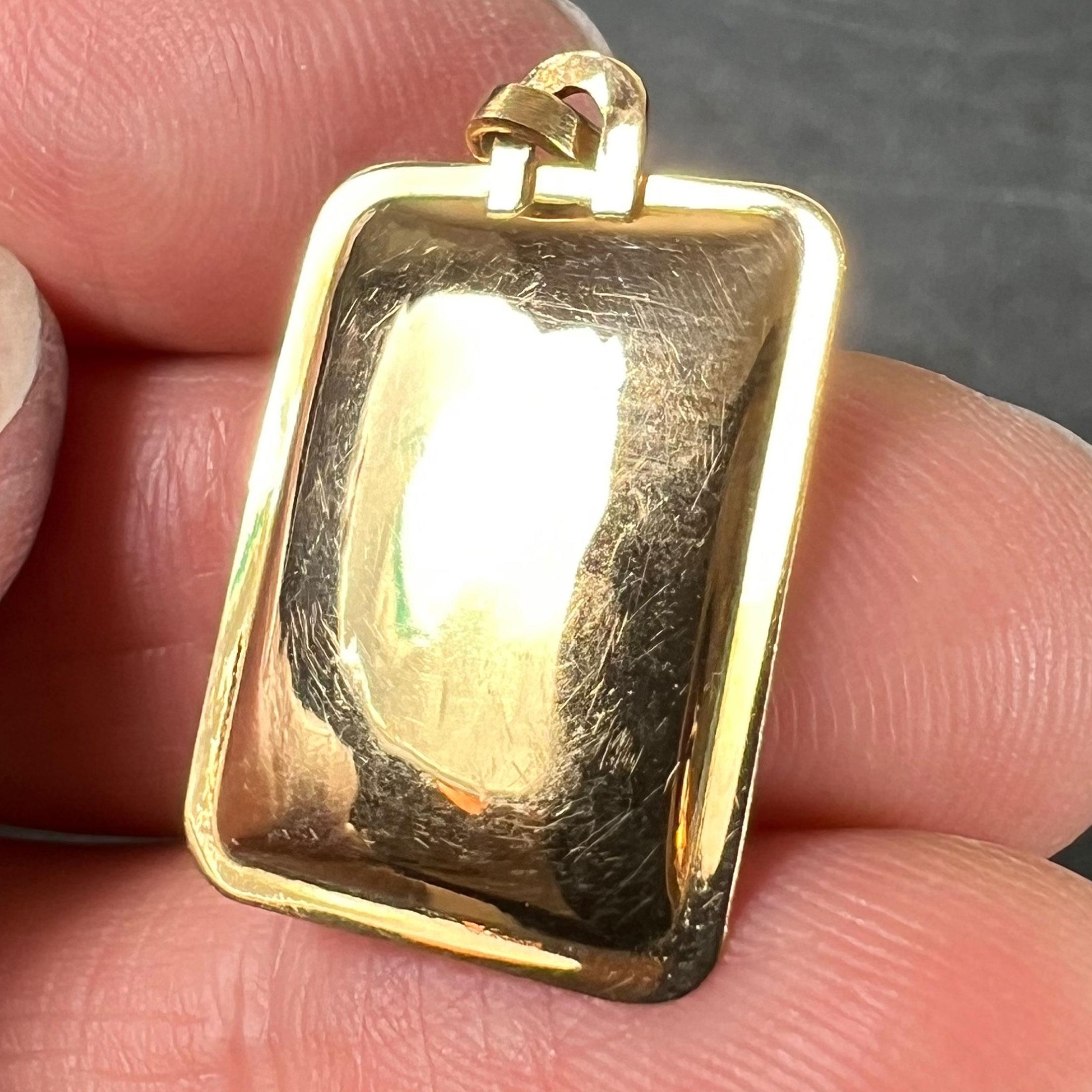 Ciondolo a forma di medaglia con charme in oro giallo 18 carati, segno zodiacale francese del Cancro in vendita 4