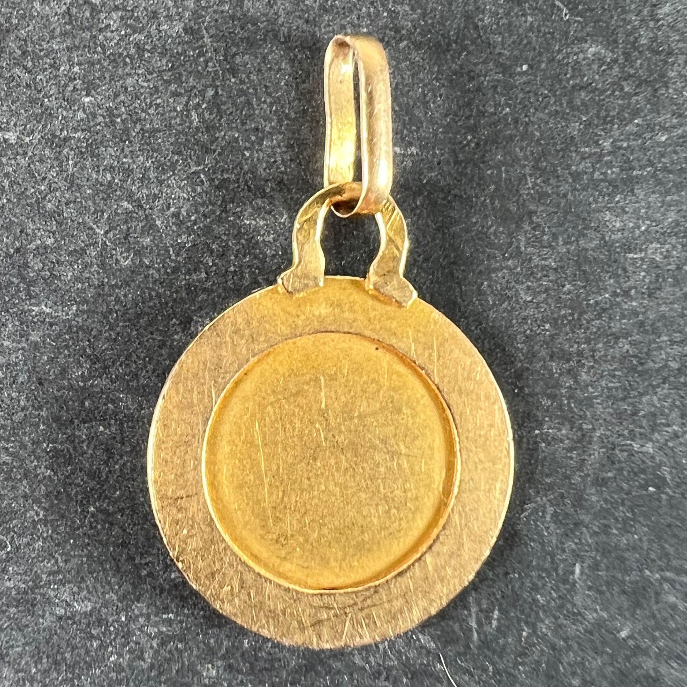 Colgante de oro amarillo de 18 quilates con el signo del zodiaco Cáncer francés Perroud en Bueno estado para la venta en London, GB