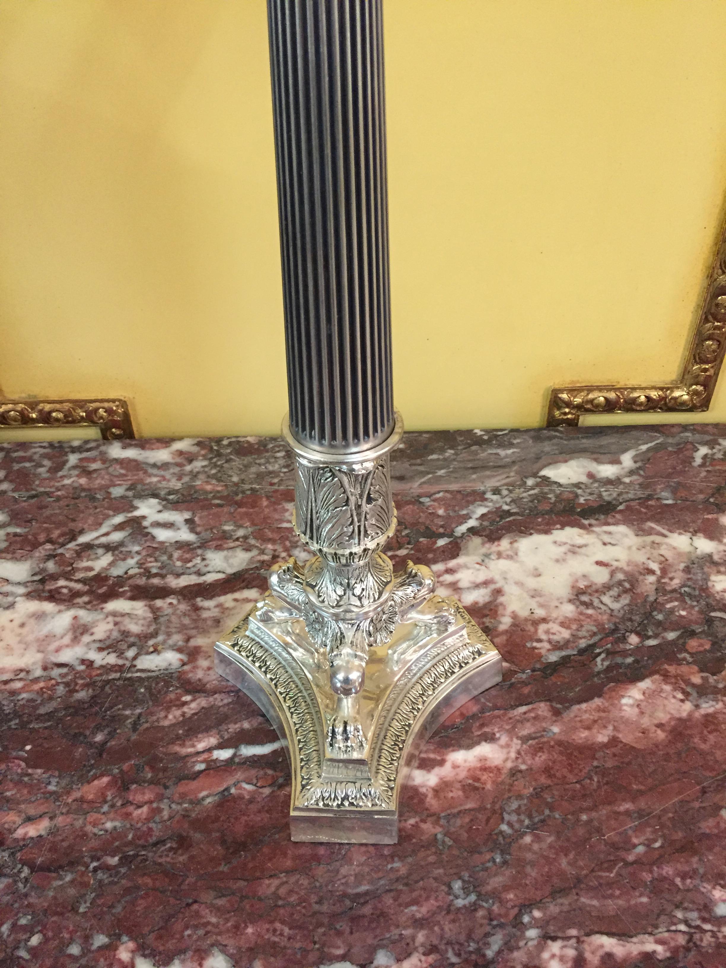 Galvanizzato Candelabro francese in argento in stile Impero in vendita