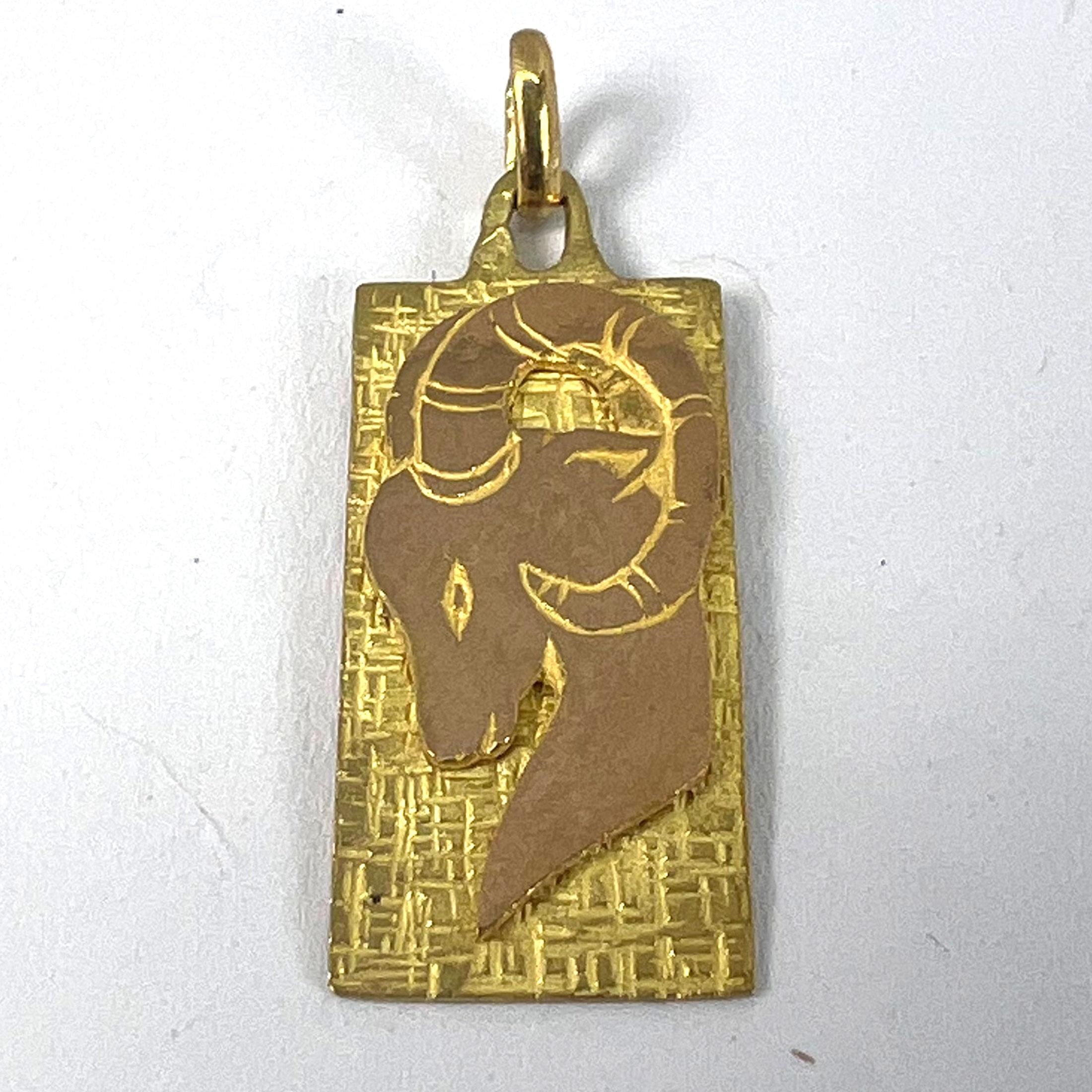 Pendentif en or jaune 18K avec breloque Capricorne Ares Starsign Zodiac en vente 8