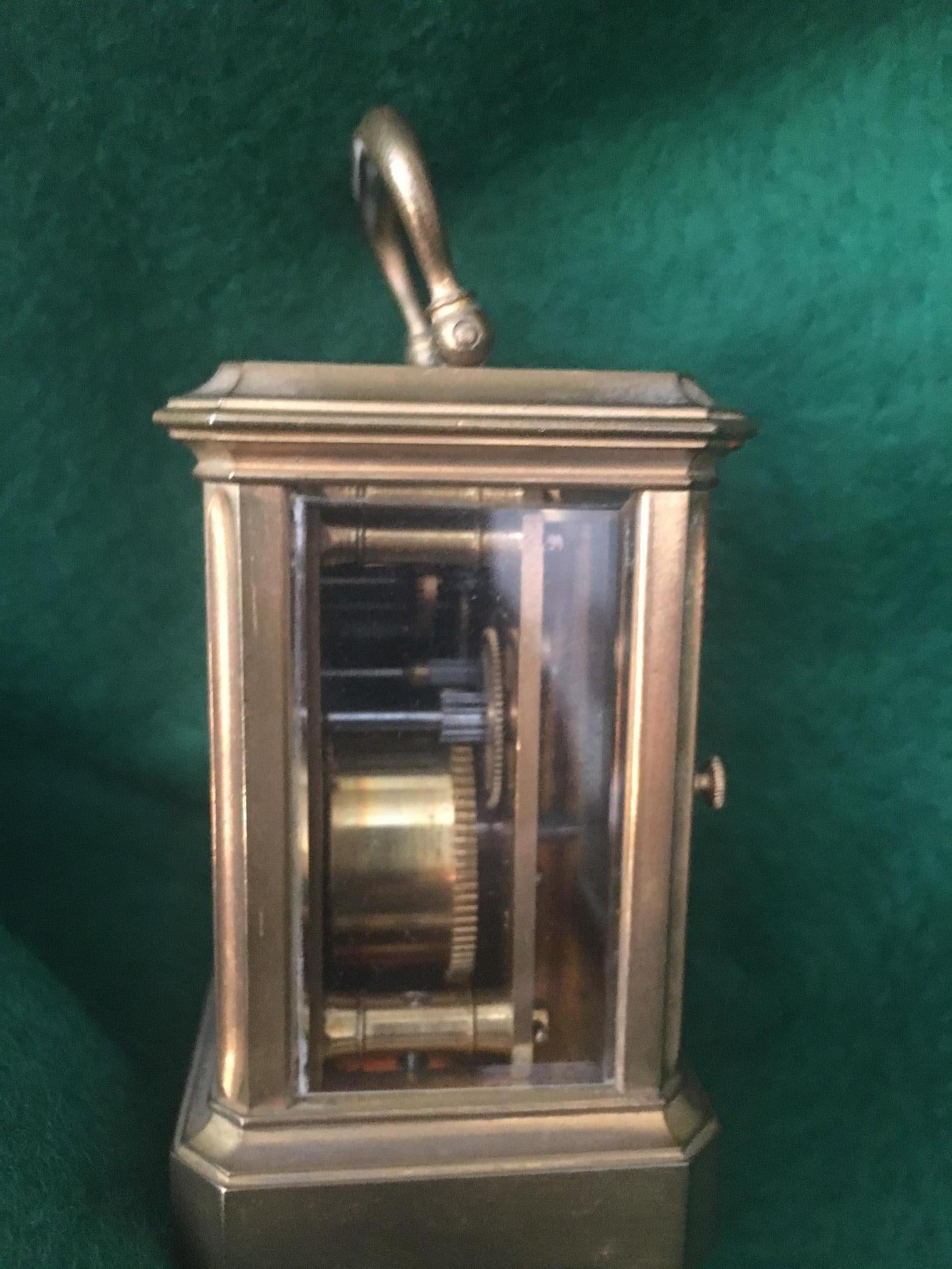 French Carriage Clock Mignonnette No.1 Brass & Beveled Glass Case In Fair Condition For Sale In Savannah, GA