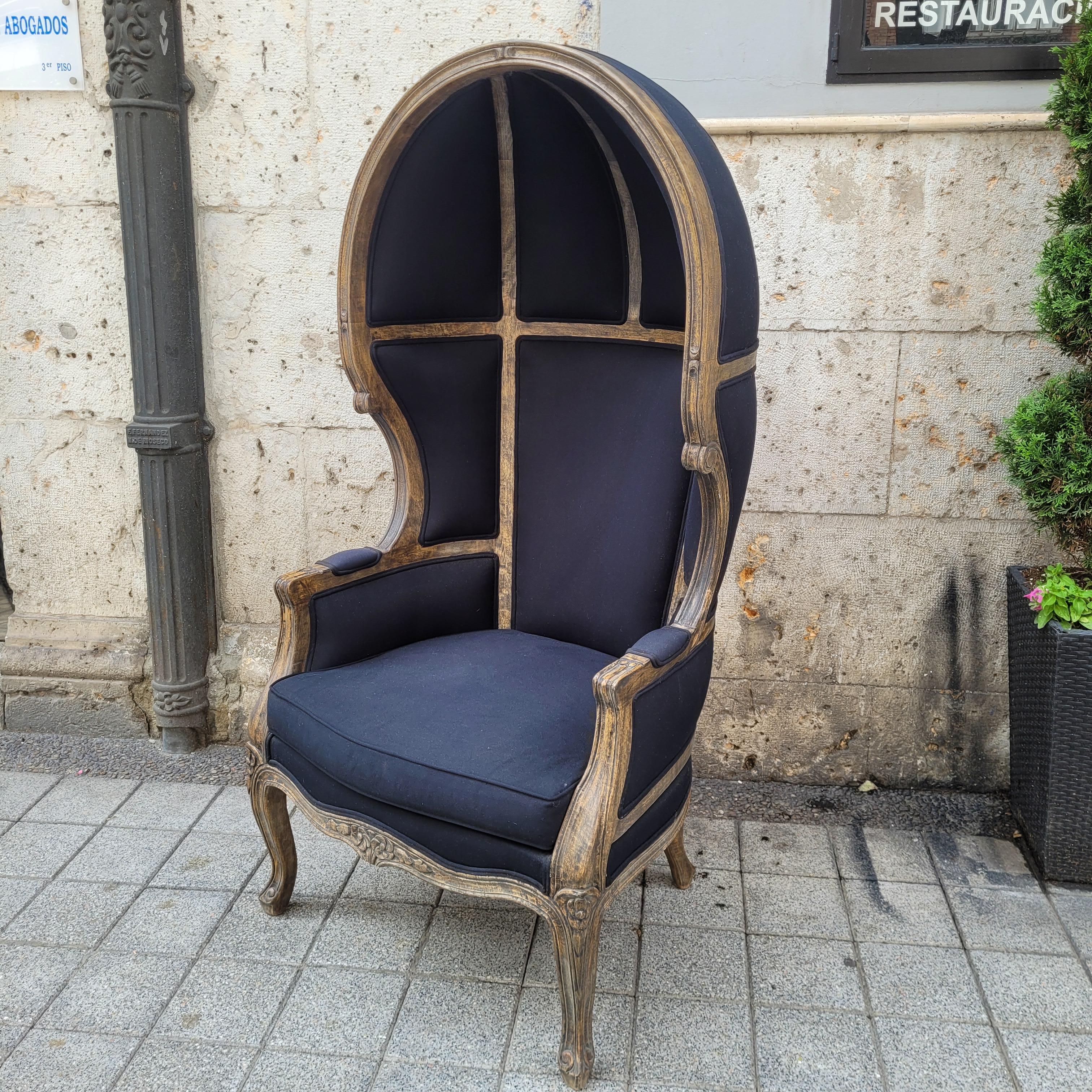 French Carriage, Porter Gray armchair Louis XV style, washed wood For Sale 8