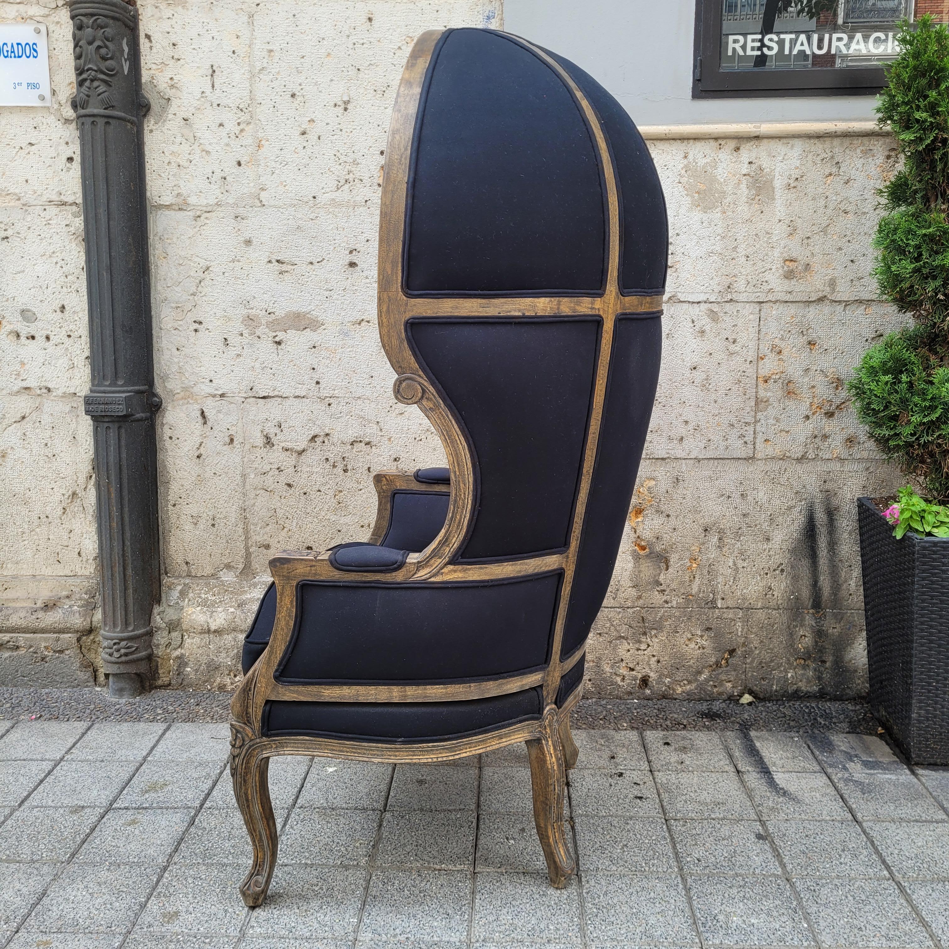 French Carriage, Porter Gray armchair Louis XV style, washed wood For Sale 9