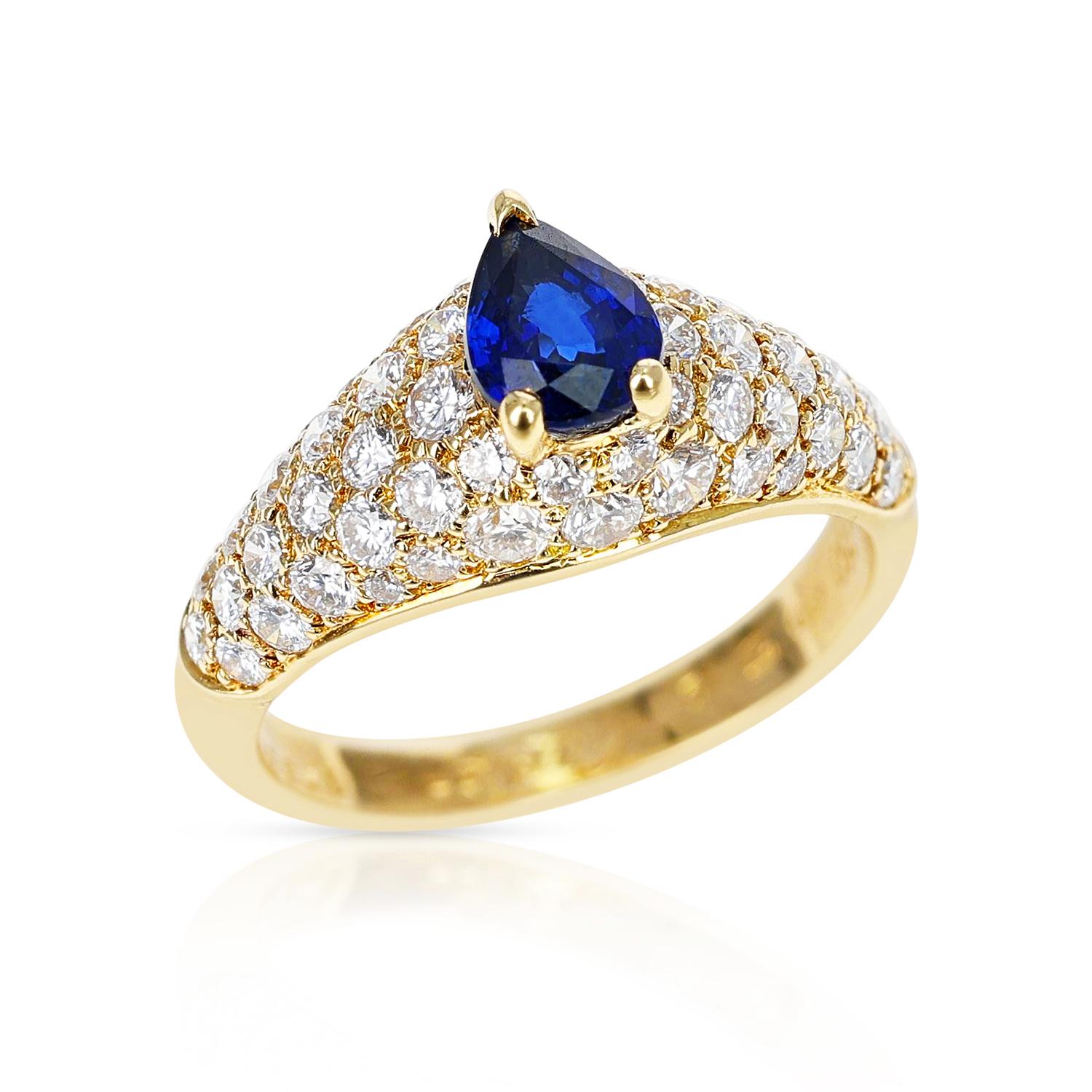 Französischer Cartier Ring aus 18 Karat Gelbgold mit blauem Saphir in Birnenform und Diamanten im Zustand „Hervorragend“ im Angebot in New York, NY