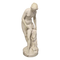 Figure de Diane en albâtre sculpté français