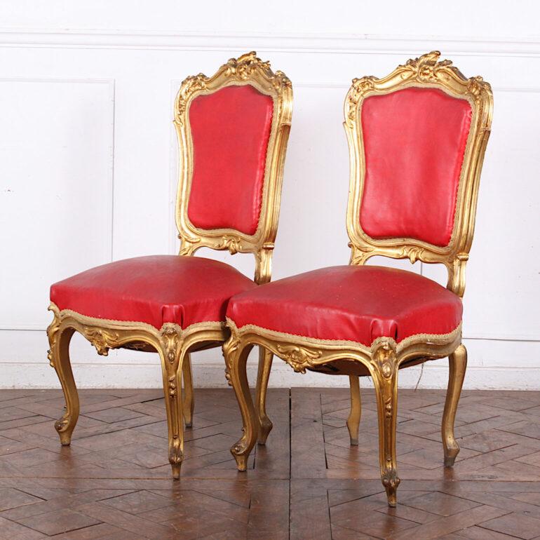 Geschnitzte und vergoldete Stühle im Louis XV.-Stil im Zustand „Gut“ im Angebot in Vancouver, British Columbia