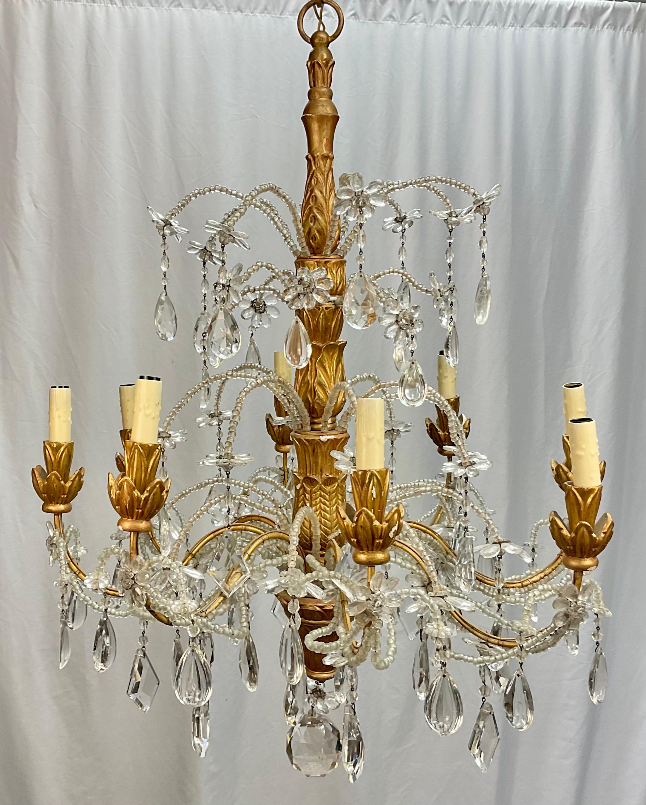 19th Century Italian Carved and Giltwood Chandelier with Beaded Decoration  7